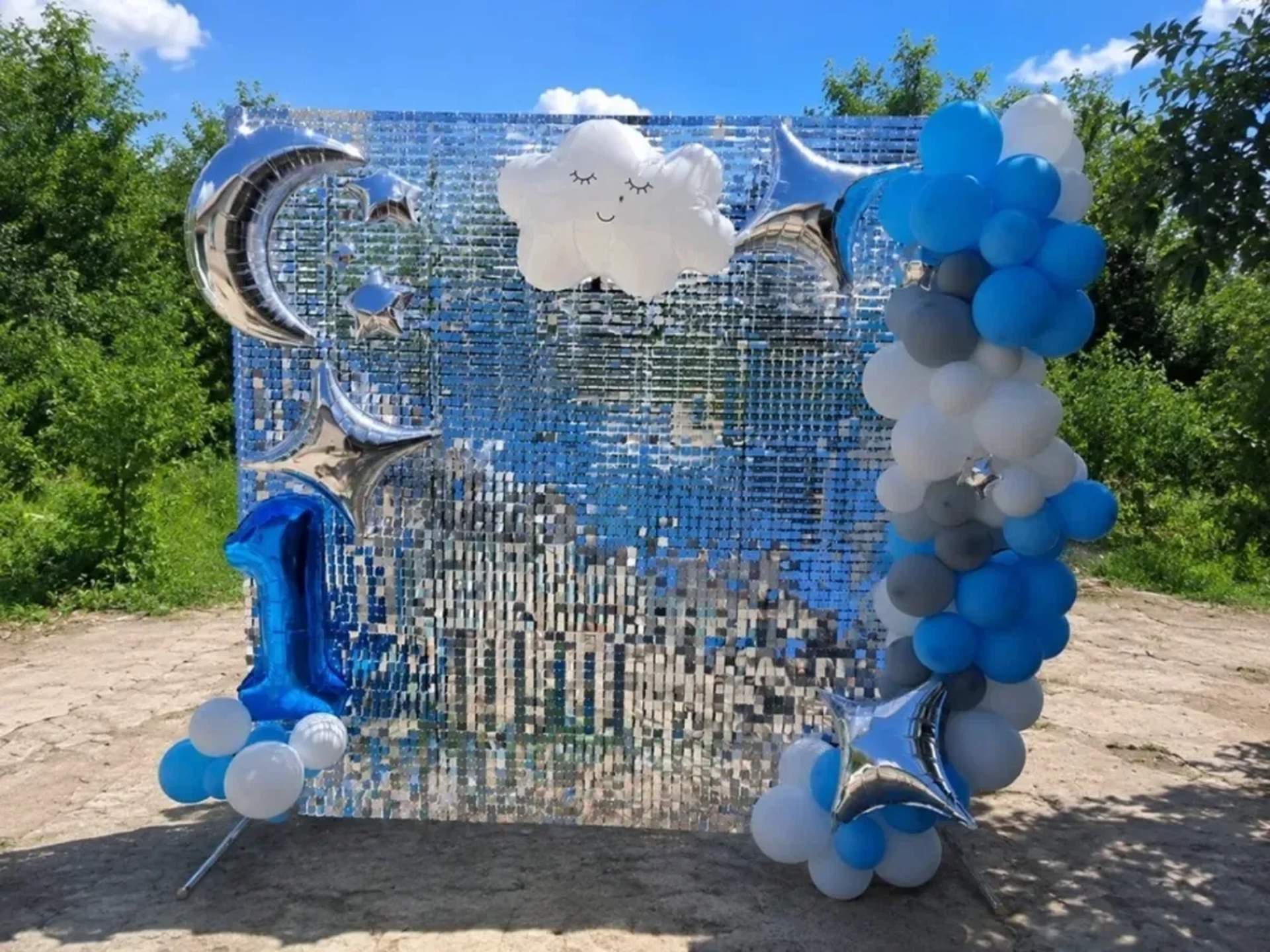 Святкова фотозона на день народження