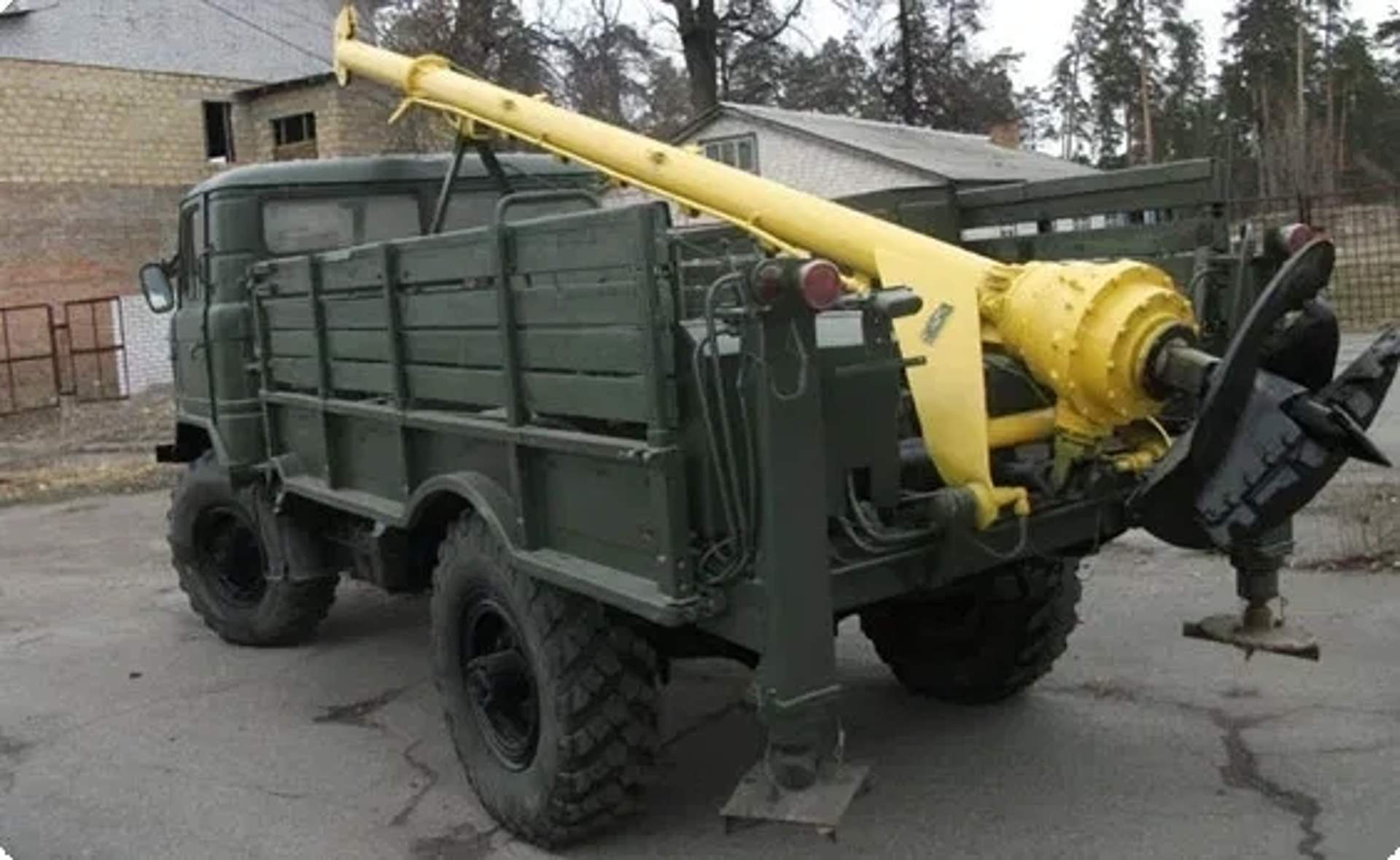 Бурильно кранова машина БМ-302 на базі ГАЗ-66 800мм