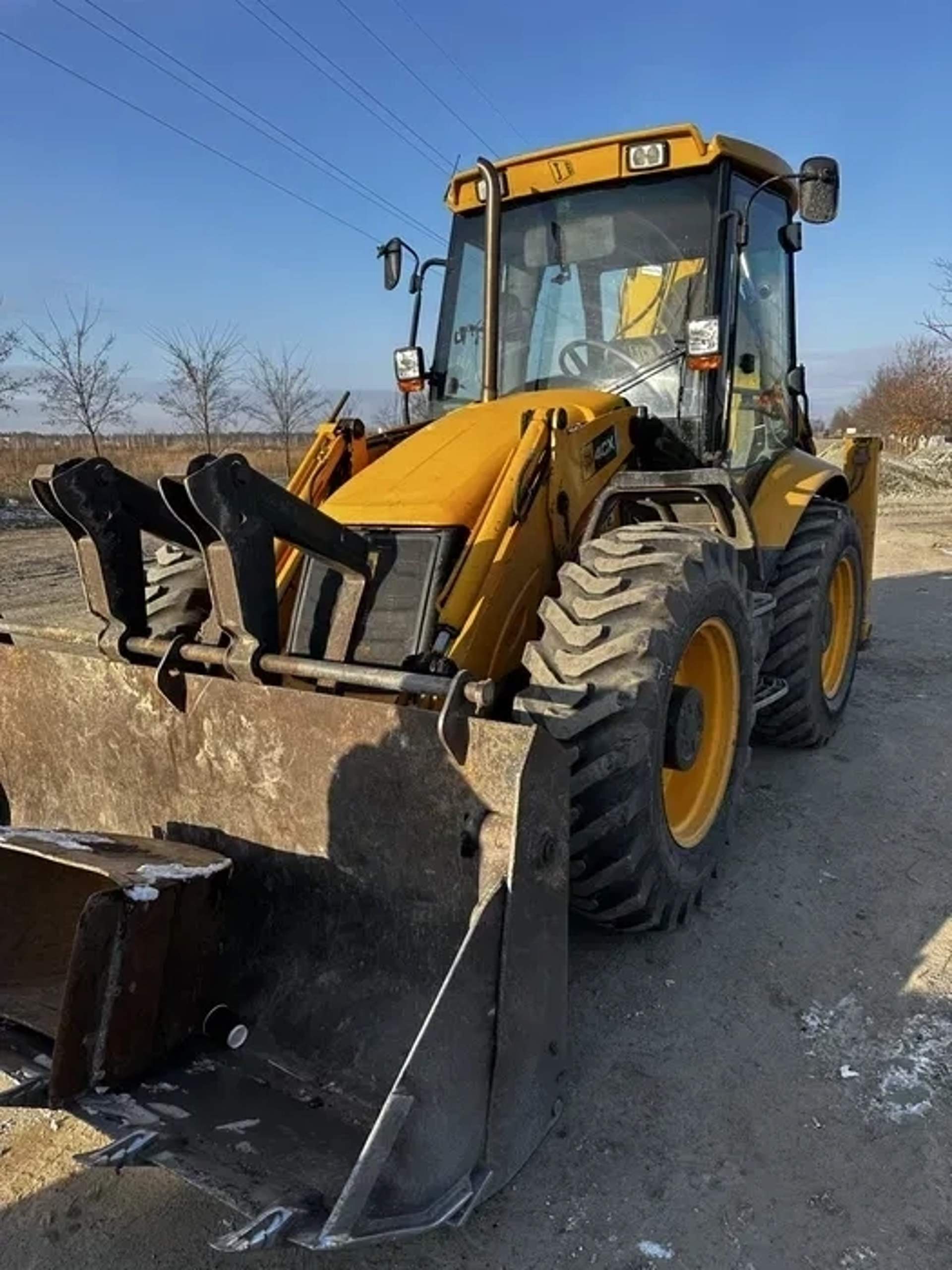 Екскаватор-навантажувач JCB 4CX