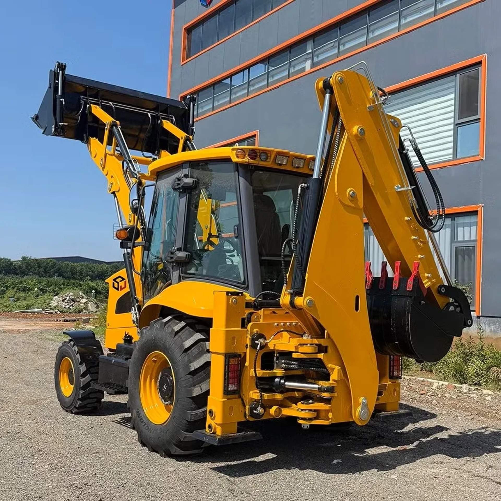 Екскаватор навантажувач JCB 3CX