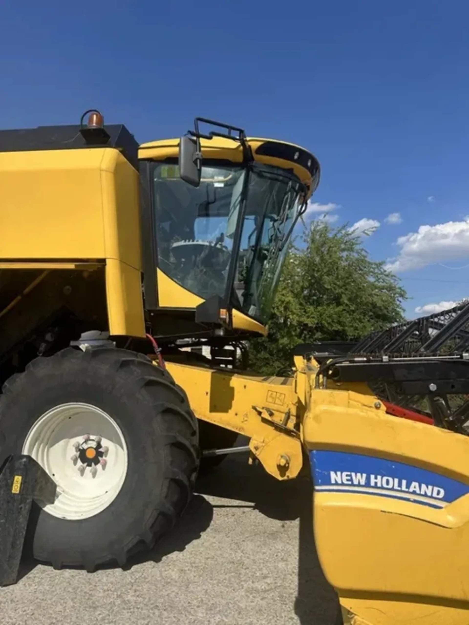 Зернозбиральний комбайн New Holland CX