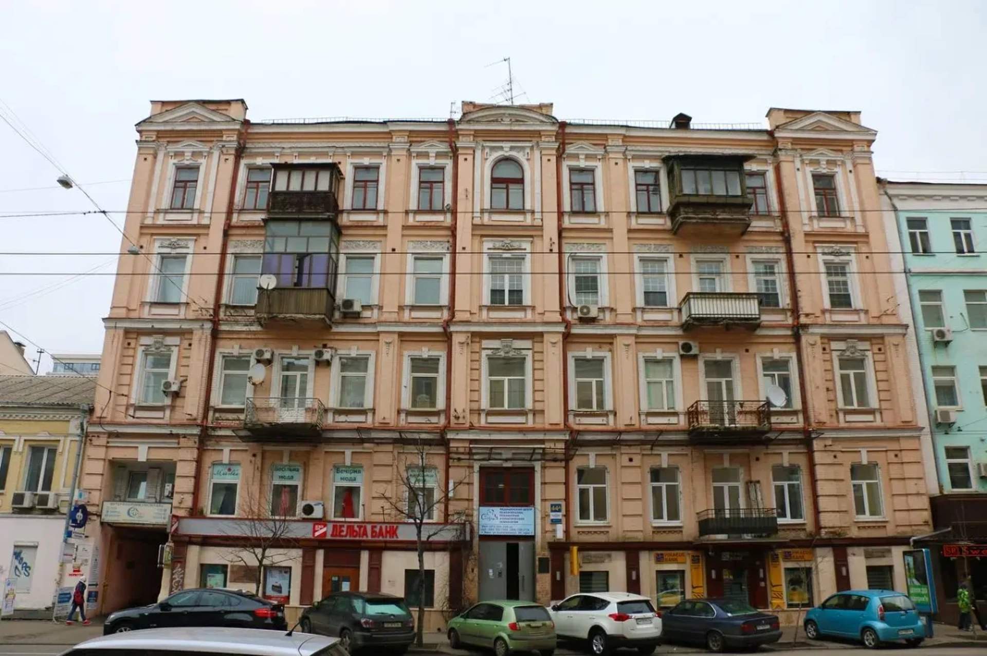 Приміщення 110 м2 на Саксаганського