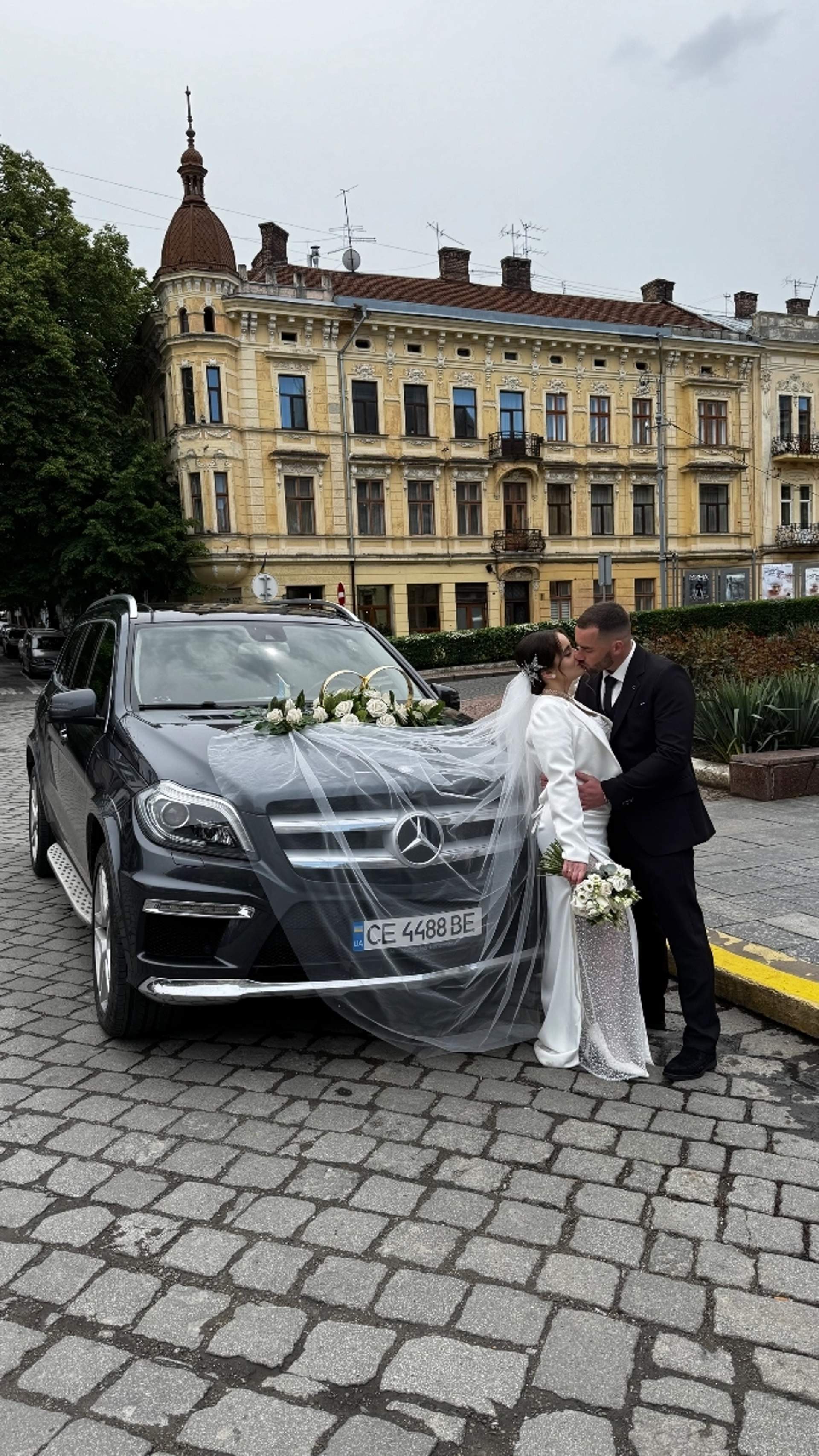 Авто на весілля. Великий вибір. Royal Ride 