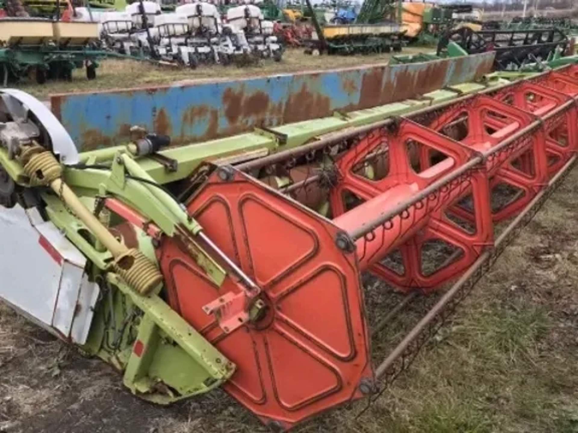 Жниварка CLAAS Vario 750 : надійна та швидка