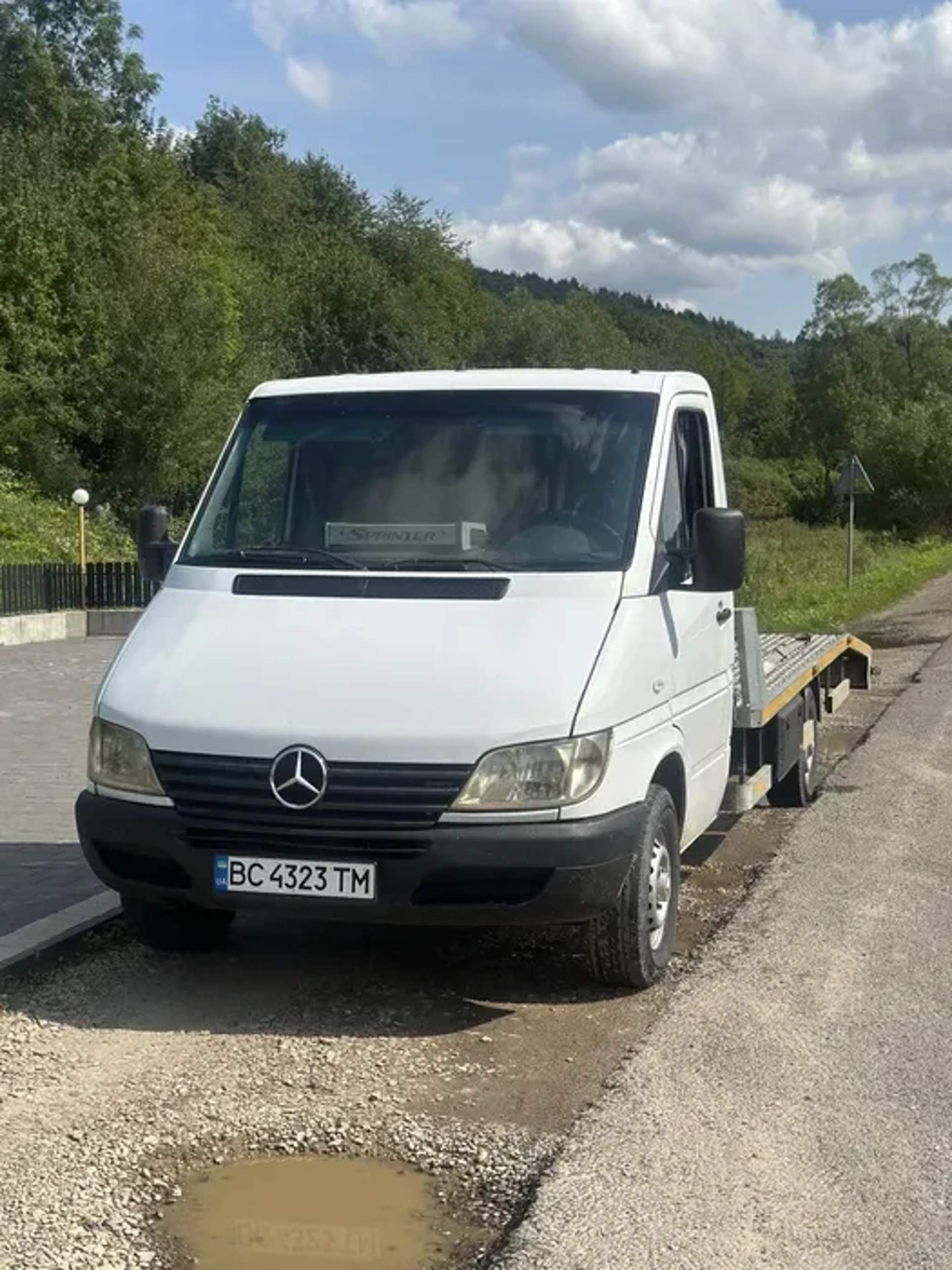 Послуги евакуатора 24/7 | Автопоміч