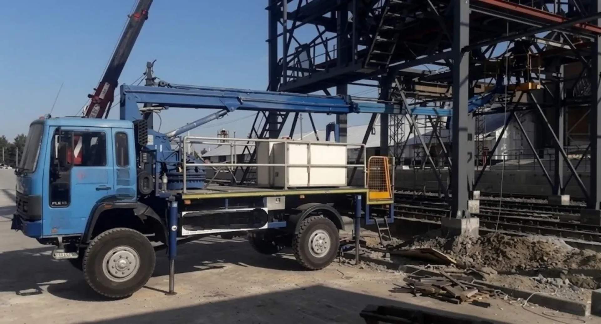 Автовишка АГП 23 4х4 на шасі Iveco