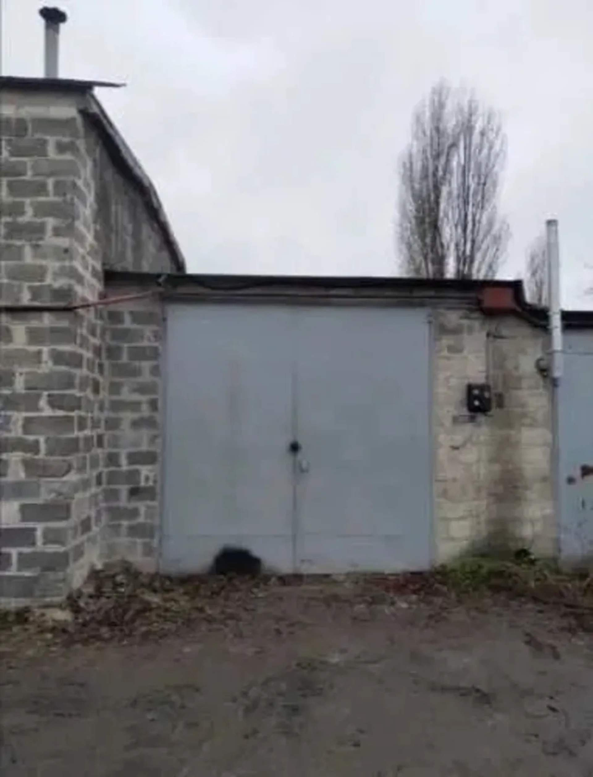 Просторий гараж (41 м²) — (довгостроково), ж/м Рогань