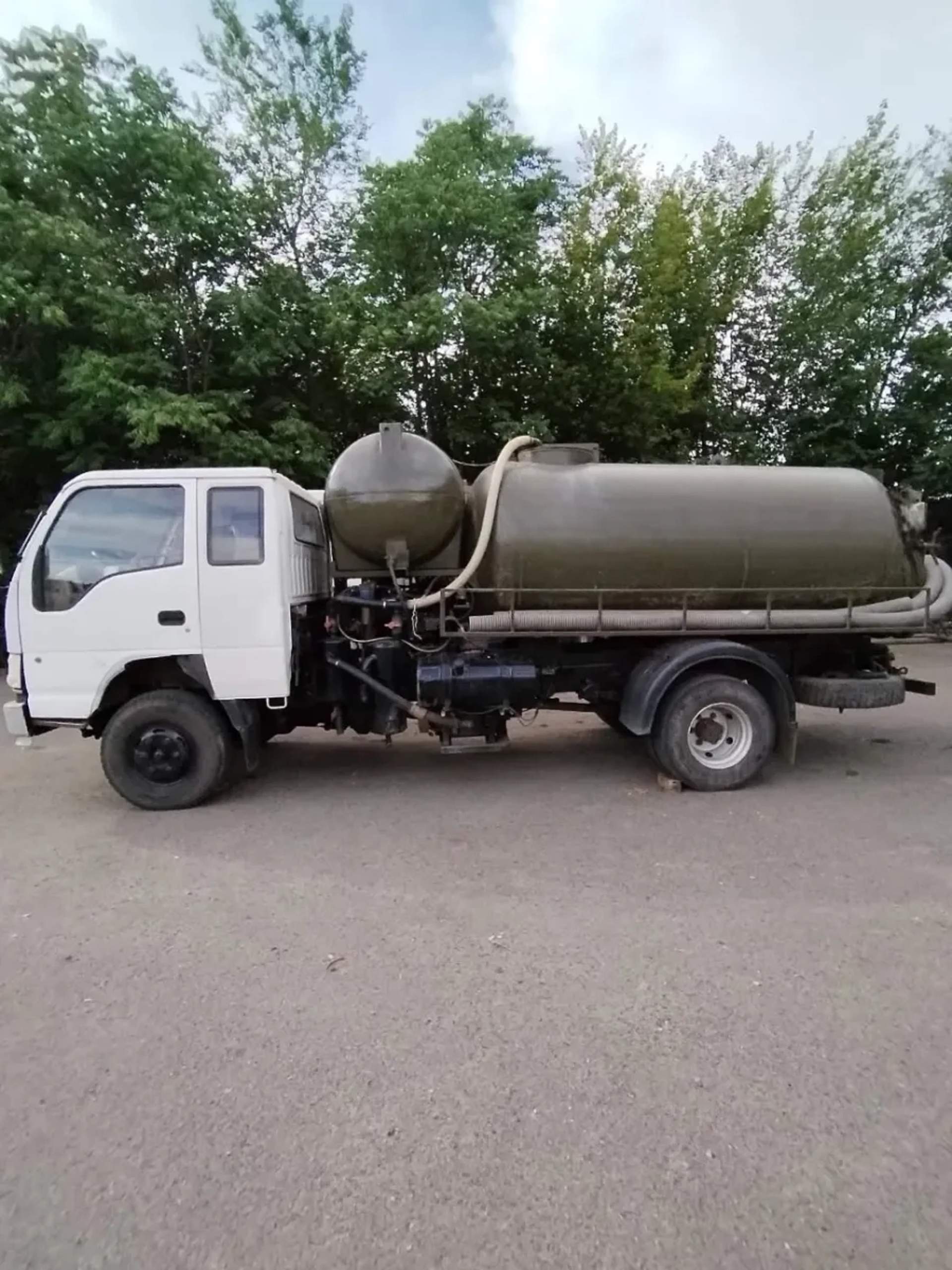 Асенізатор 4 м3 для викачування зливних ям
