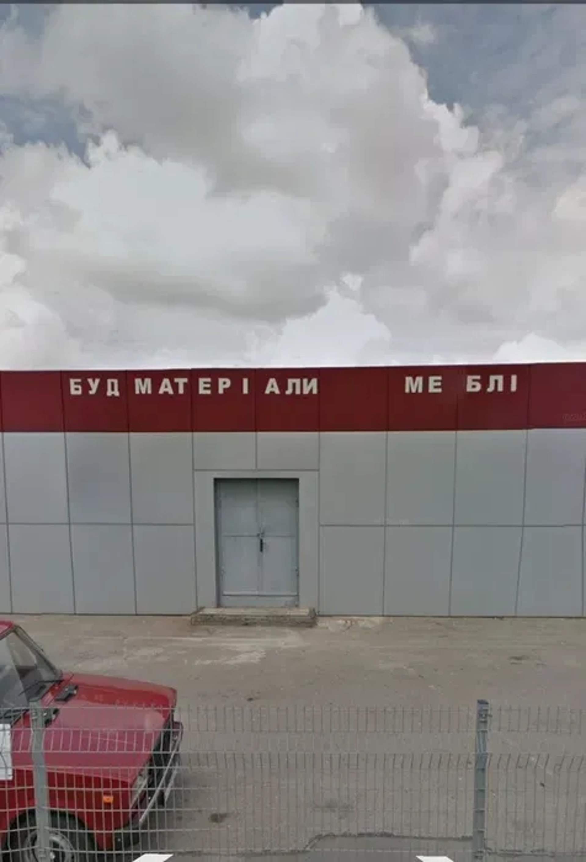 Магазин на Кінному ринку, 130м.кв.