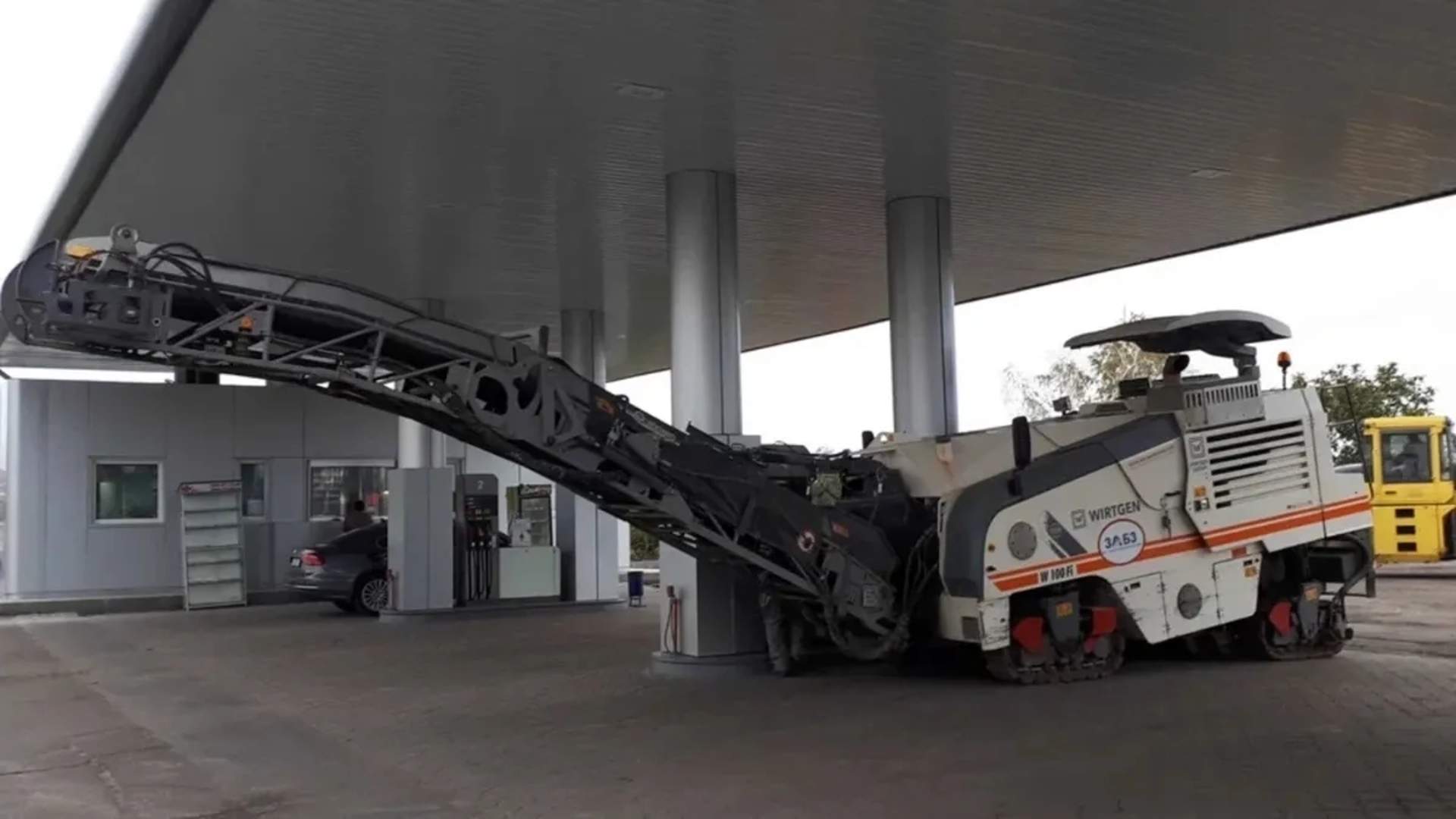 Дорожня фреза Wirtgen W 100 F 1000 мм.
