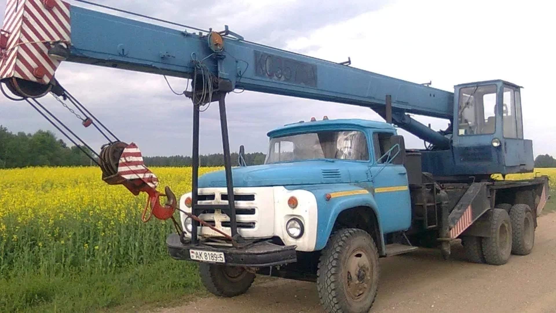 Автокран KС-3575A на базі вантажного автомобіля ЗІЛ-133ГЯ