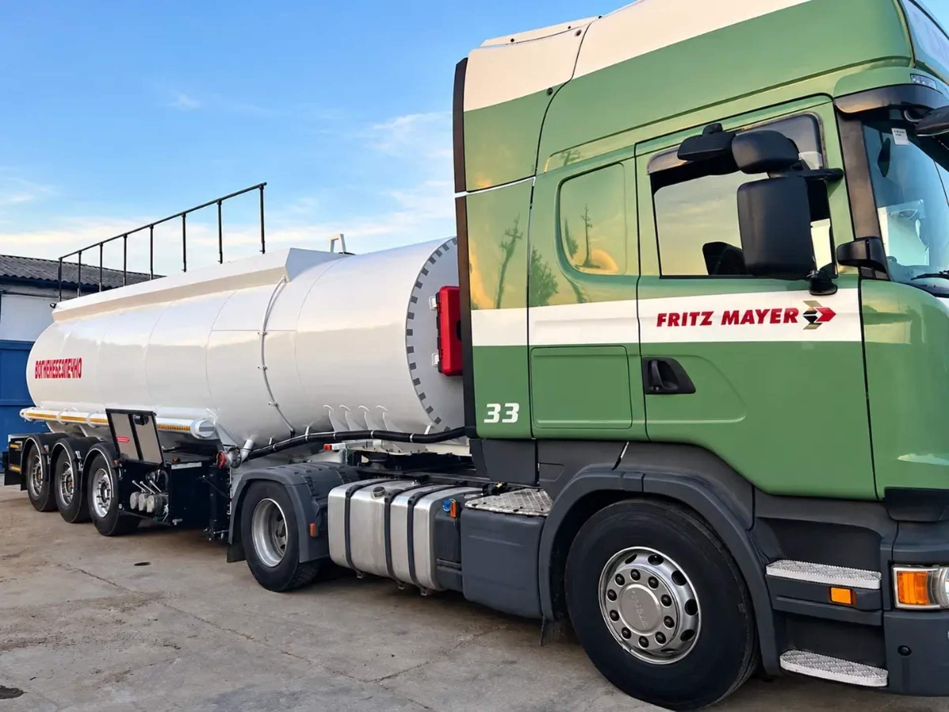 Передача в експлуатацію Scania R450 + EXO 30 м3 ADR, 3 секції