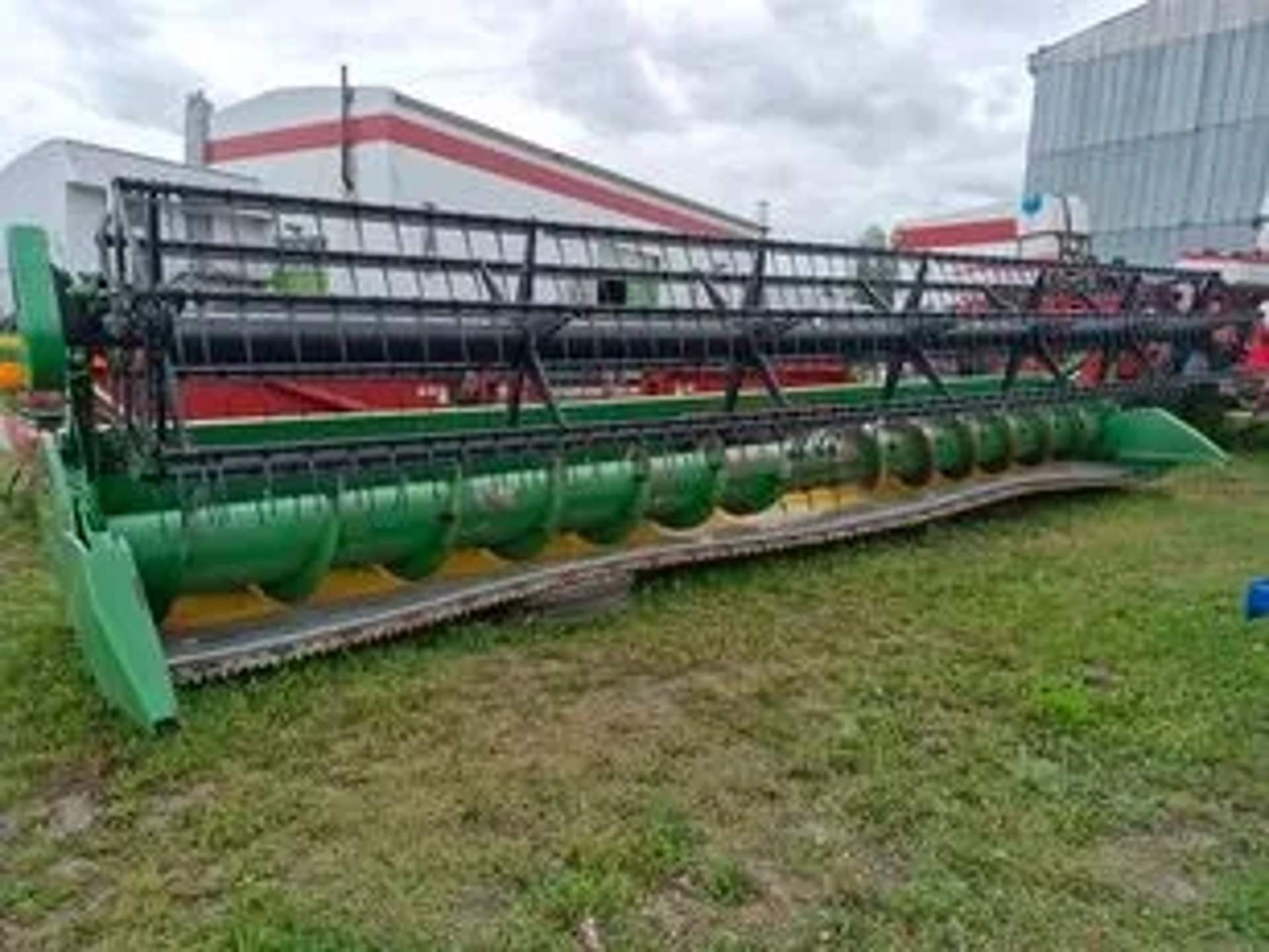 Послуги Жниварки 630F (9,1 м).