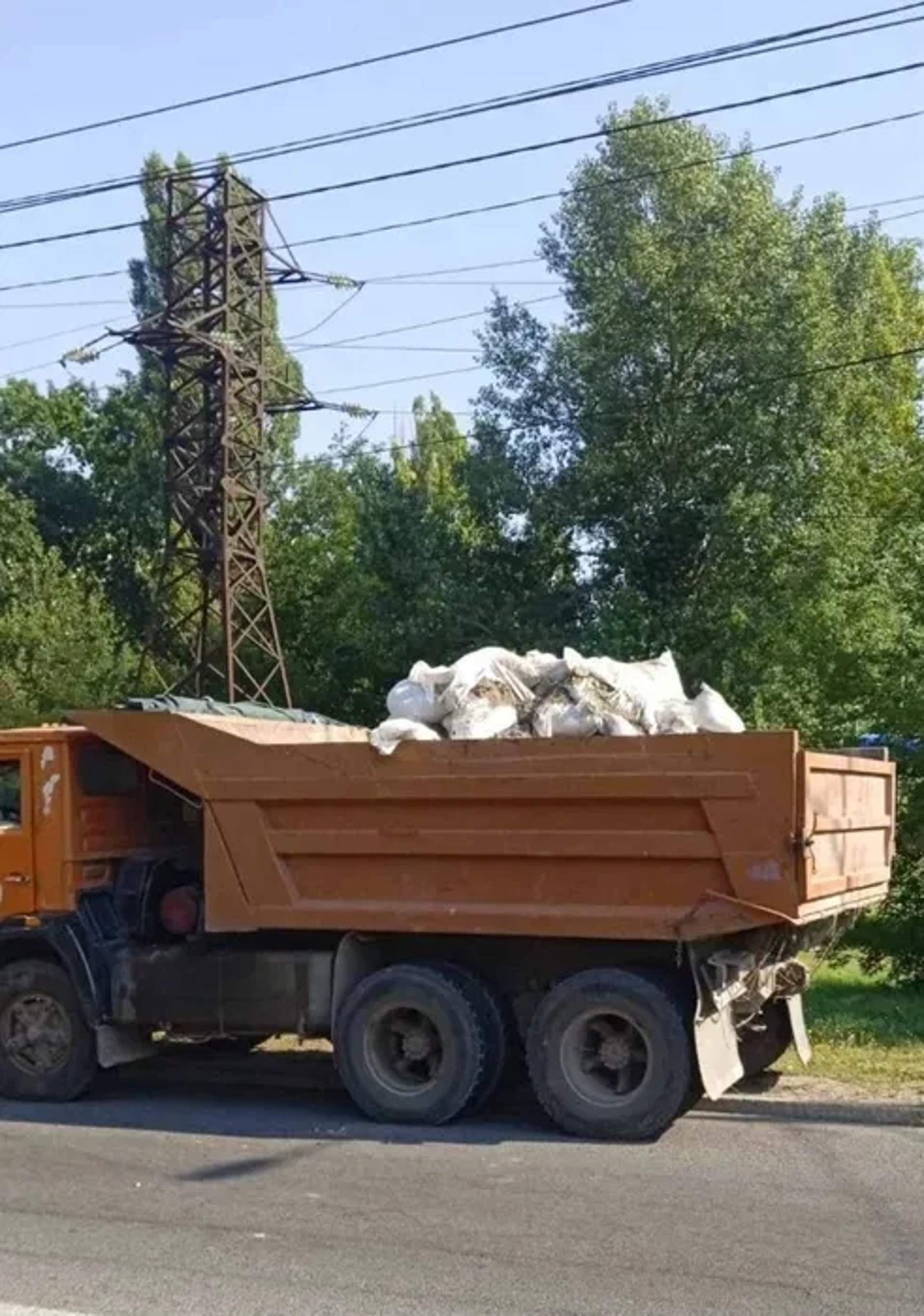 Вивіз снігу, будівельного сміття. Недорого.
