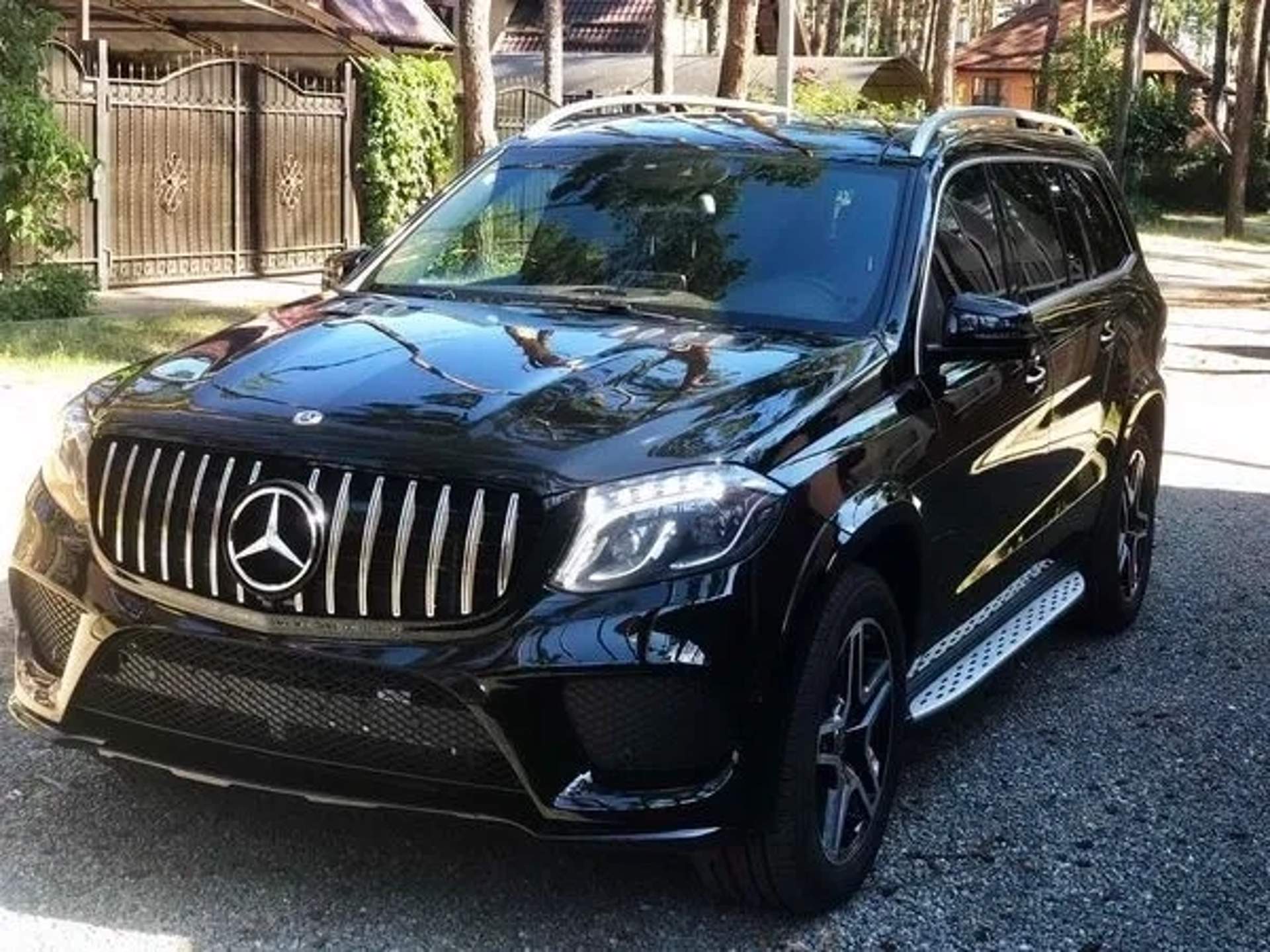 321 Позашляховик на весілля Mercedes-Benz GLS з водієм