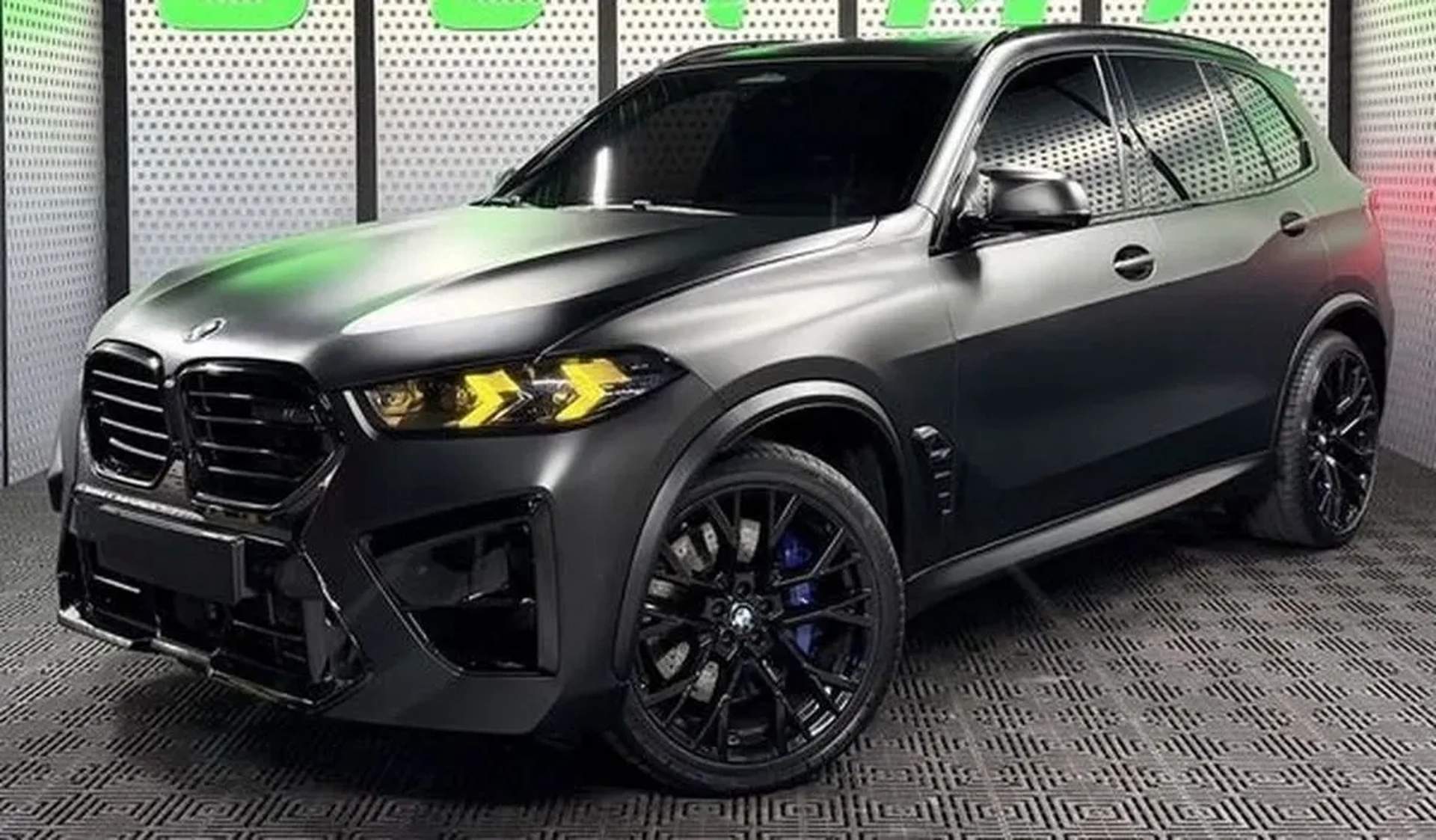 250 Позашляховик BMW X5M з водієм та без