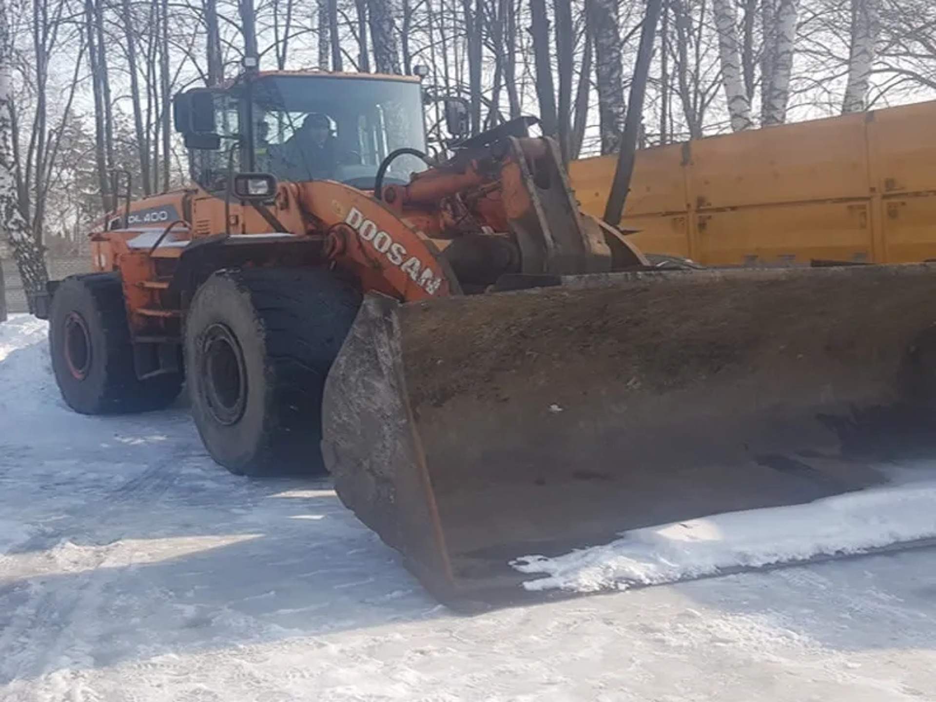 Фронтальний навантажувач DOOSAN DL 400