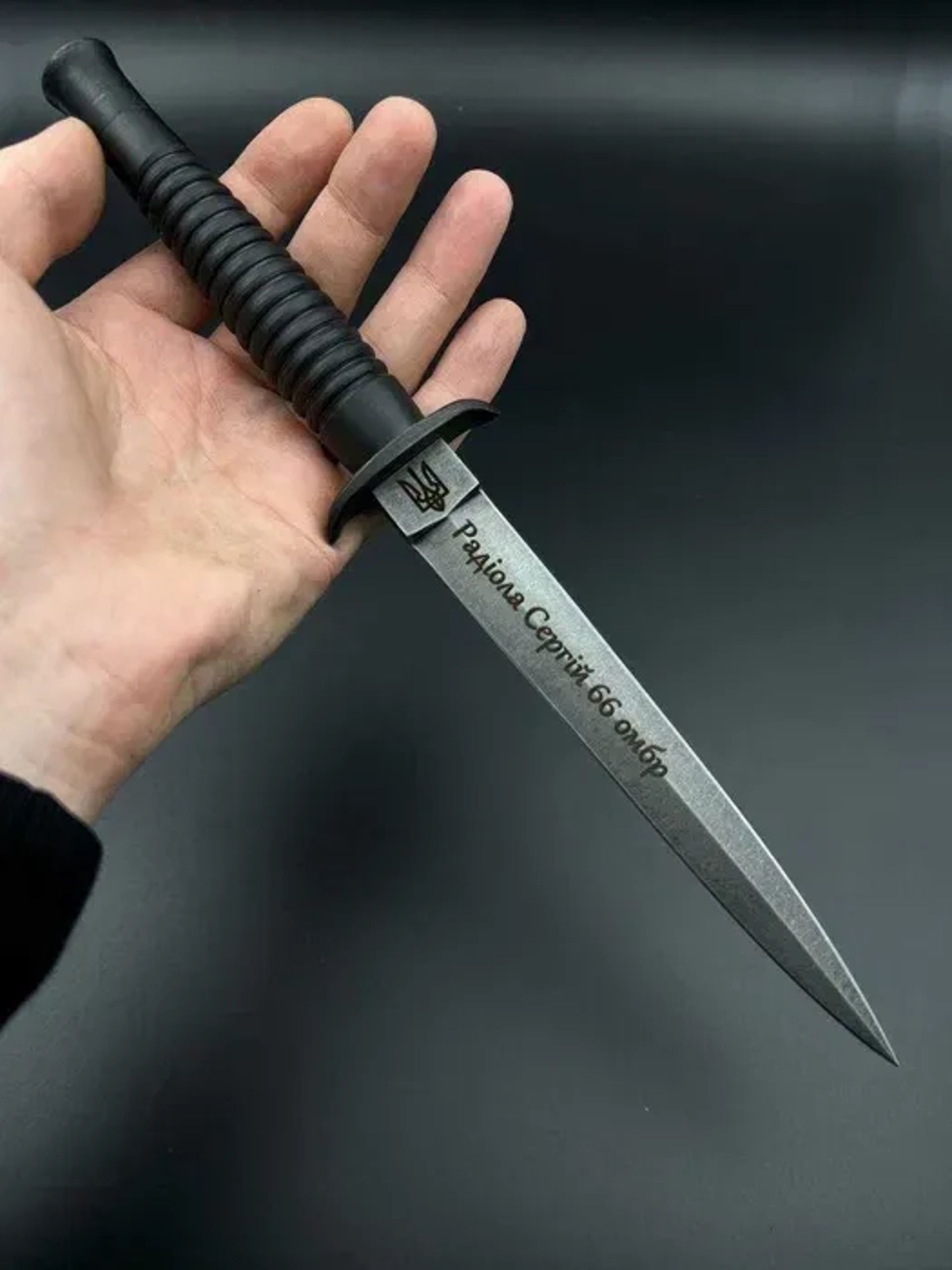 Лазерне гравіювання на ножах та інших виробах 🔪 Твій напис — твій стиль!