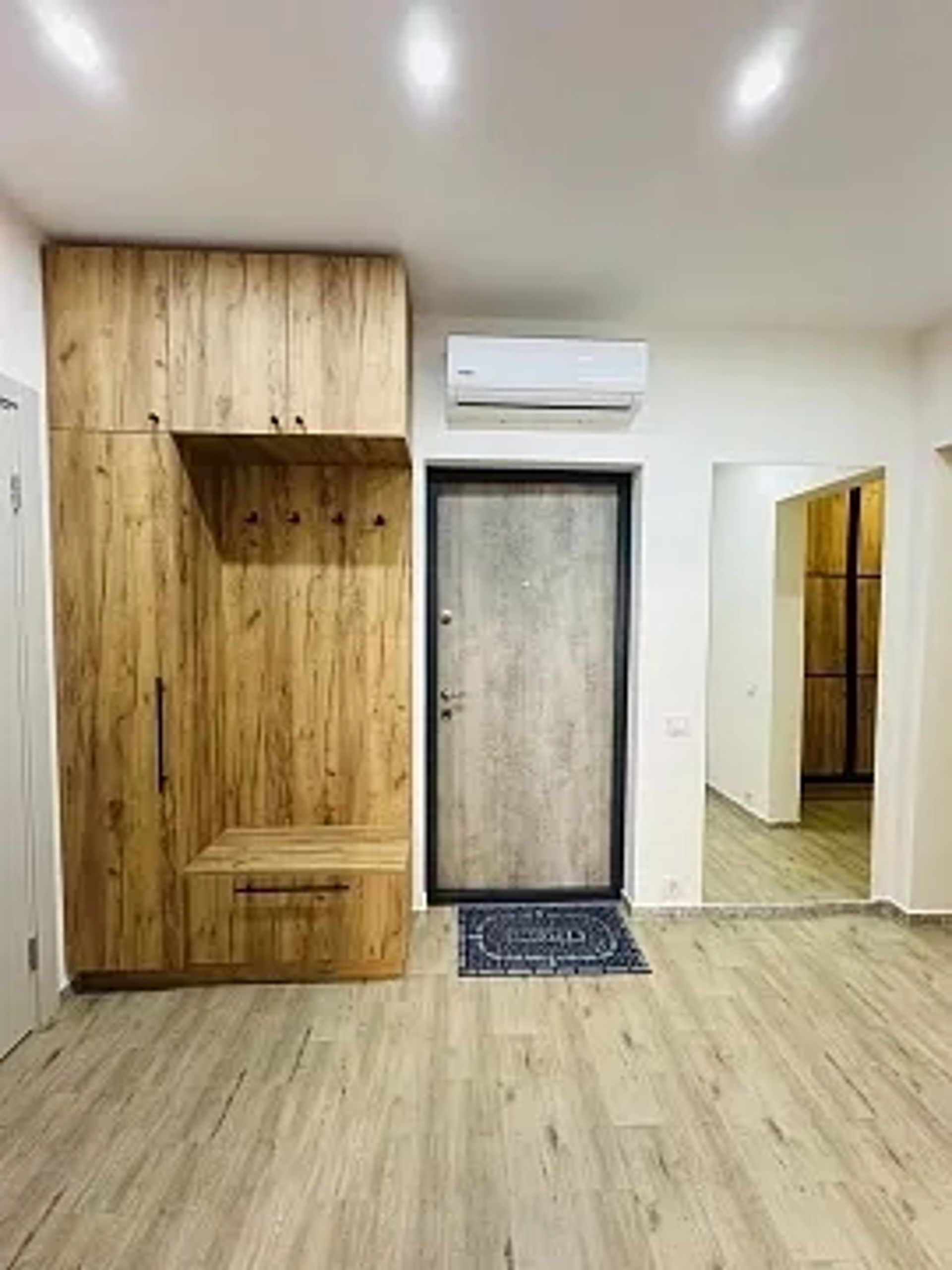 2-кімнатна квартира подобово у Ужгороді, вул. Капушанська, 108 — 1001657806  