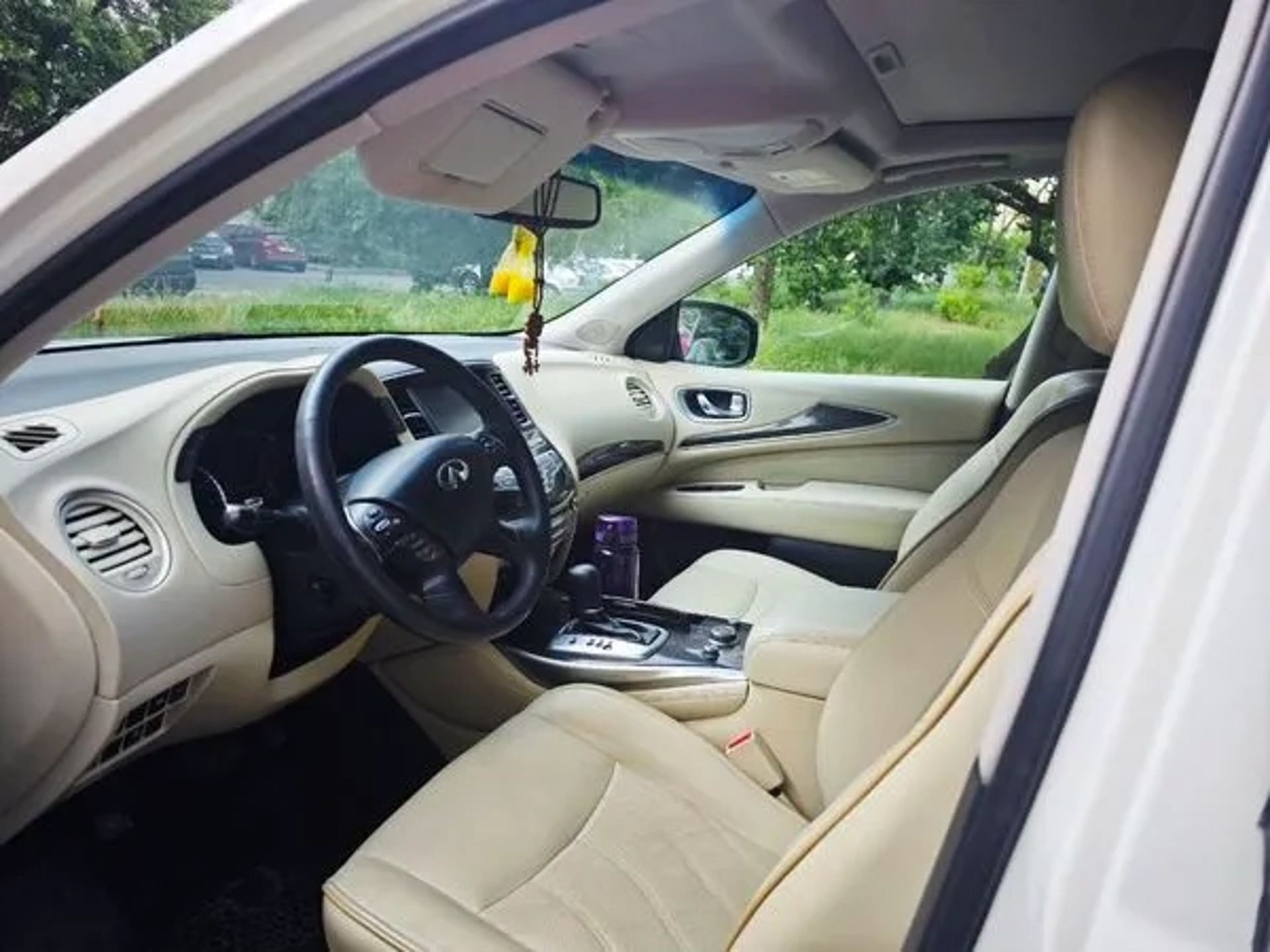 405 Позашляховик на весілля Infiniti GX60 біла