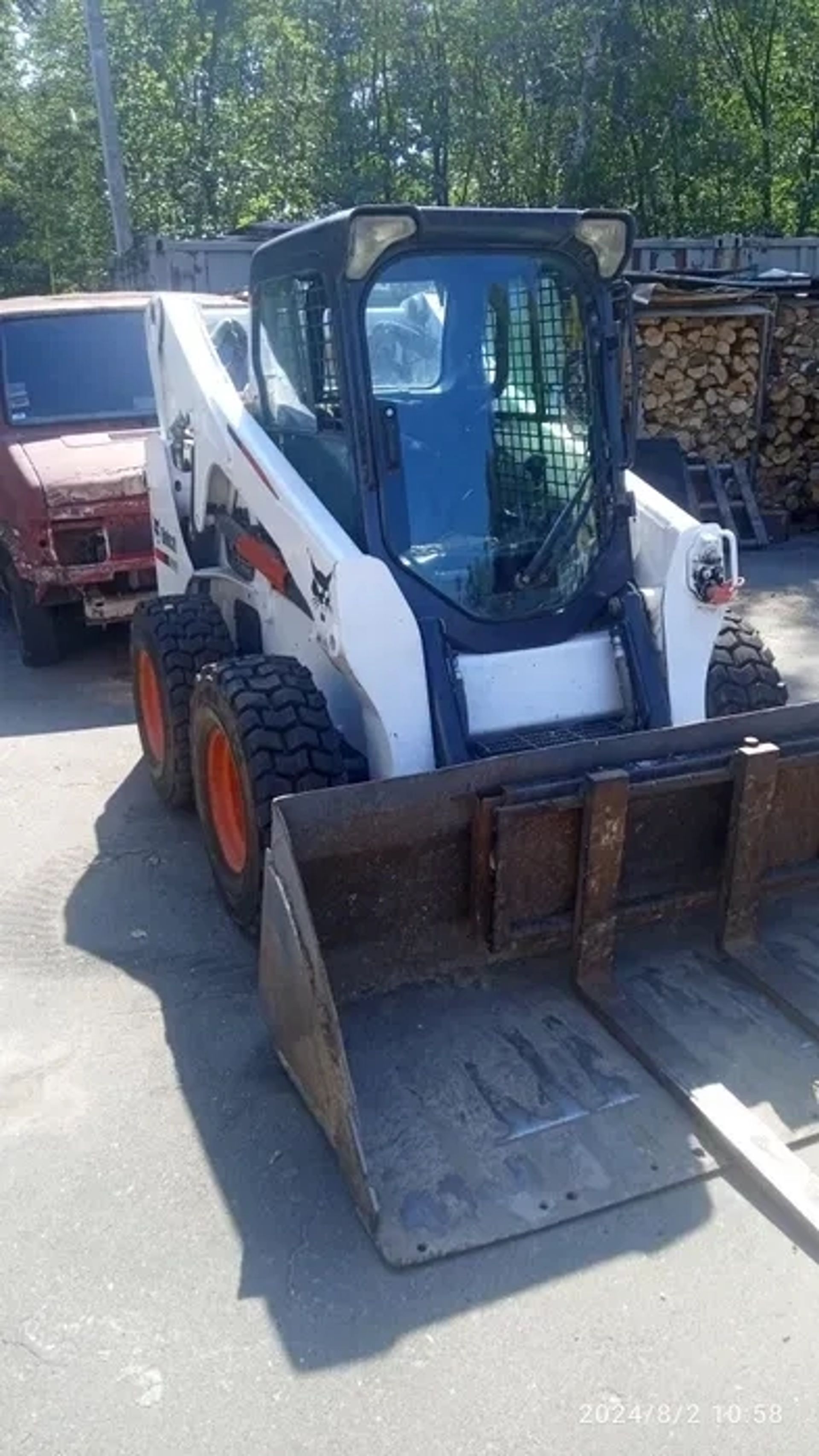 Bobcat S650 — компактний навантажувач для будівельних робіт