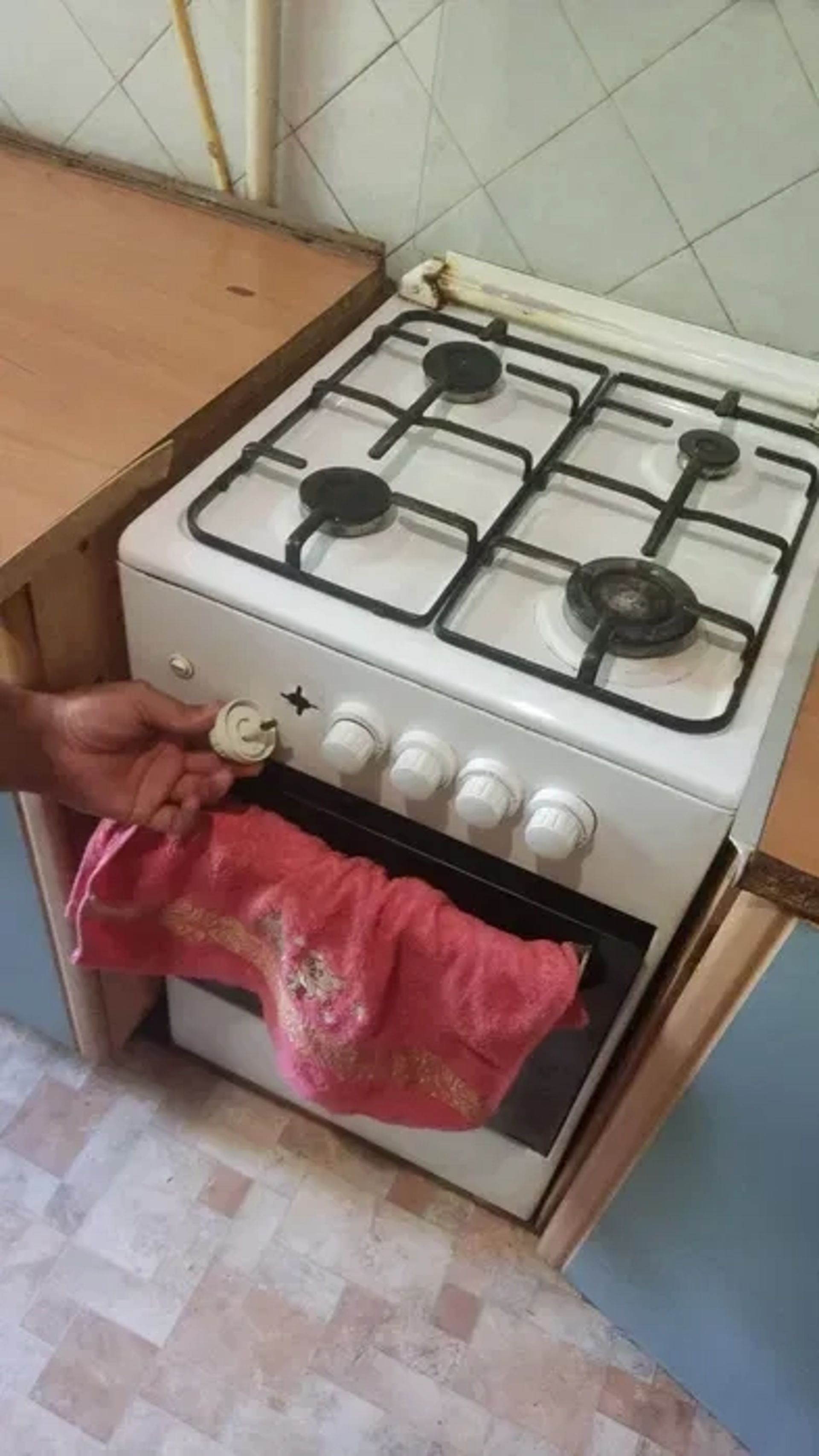 Ремонт газових плит та духовок по місту.
