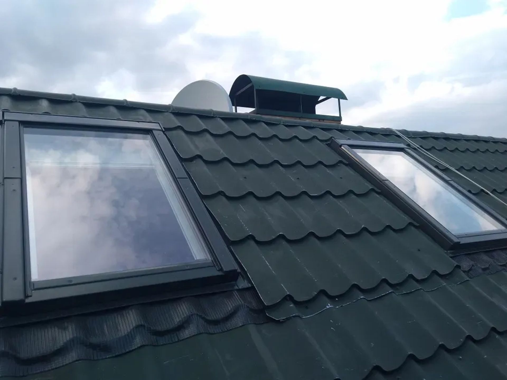 Монтаж мансардних вікон FAKRO, Roto, Velux. Дах, покрівля. Ціна від 4900