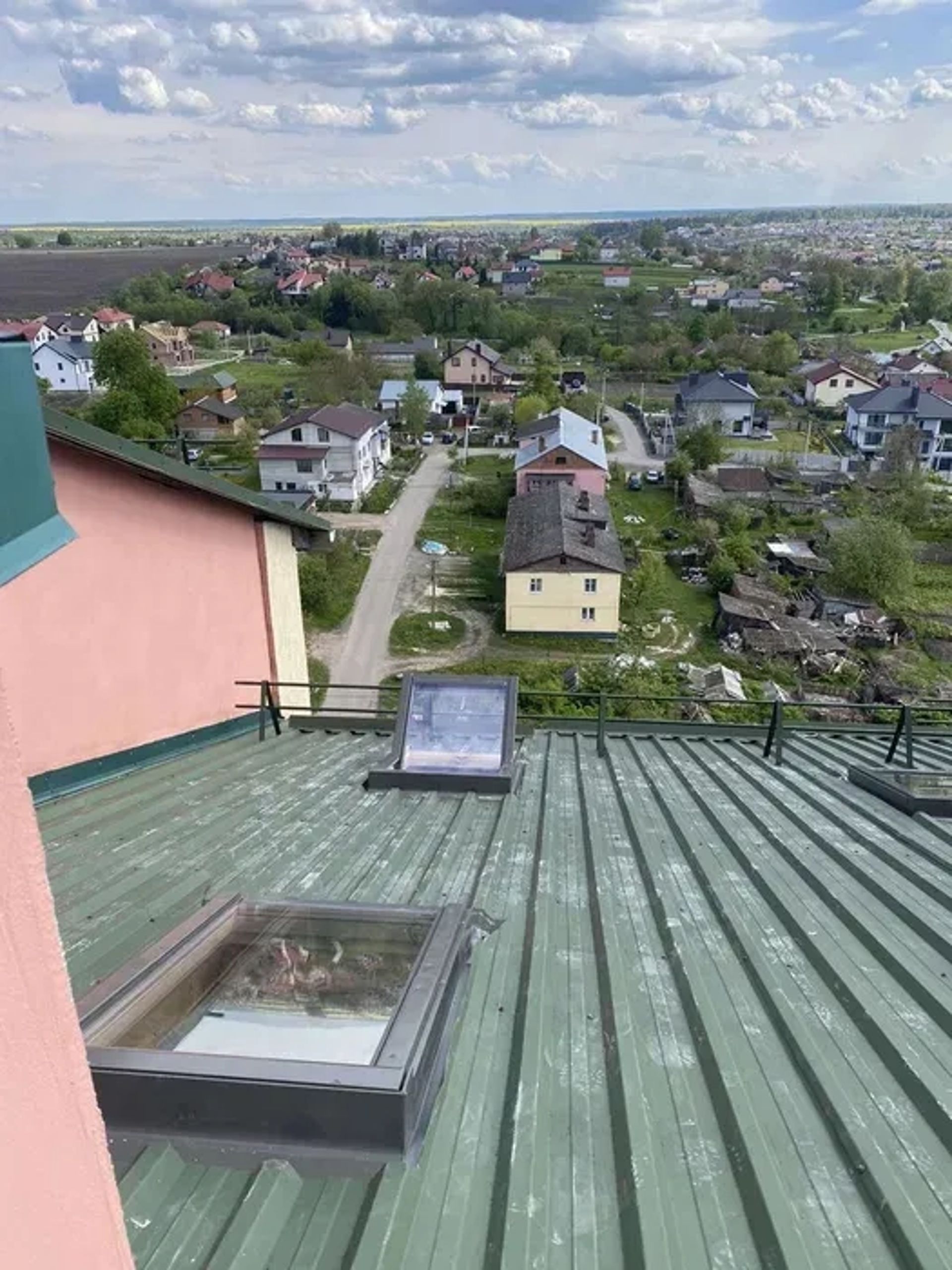 Монтаж мансардних вікон FAKRO, Roto, Velux. Дах, покрівля. Ціна від 4900