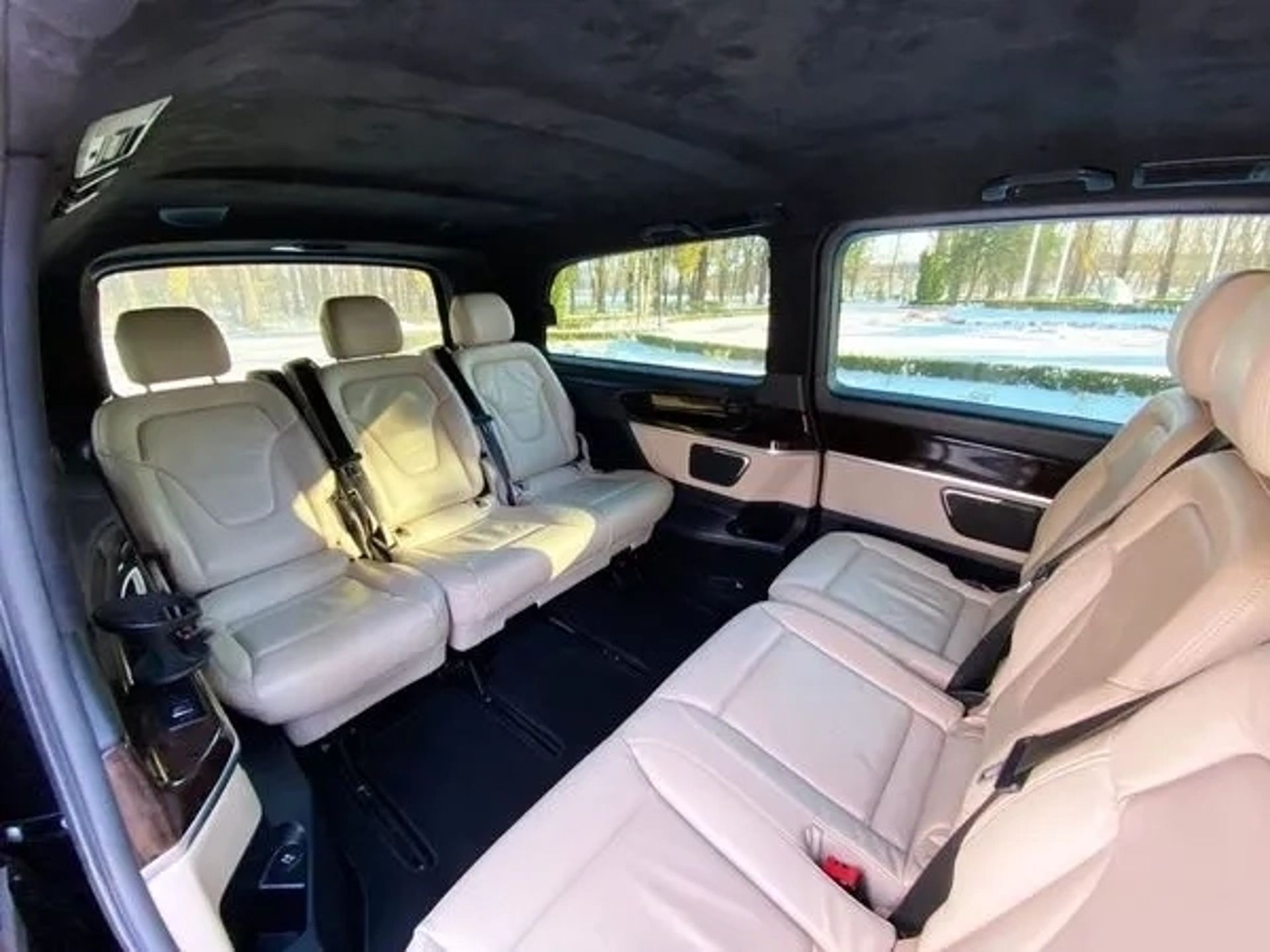423 Мікроавтобус на весілля Mercedes-Benz V-class Marco Polo
