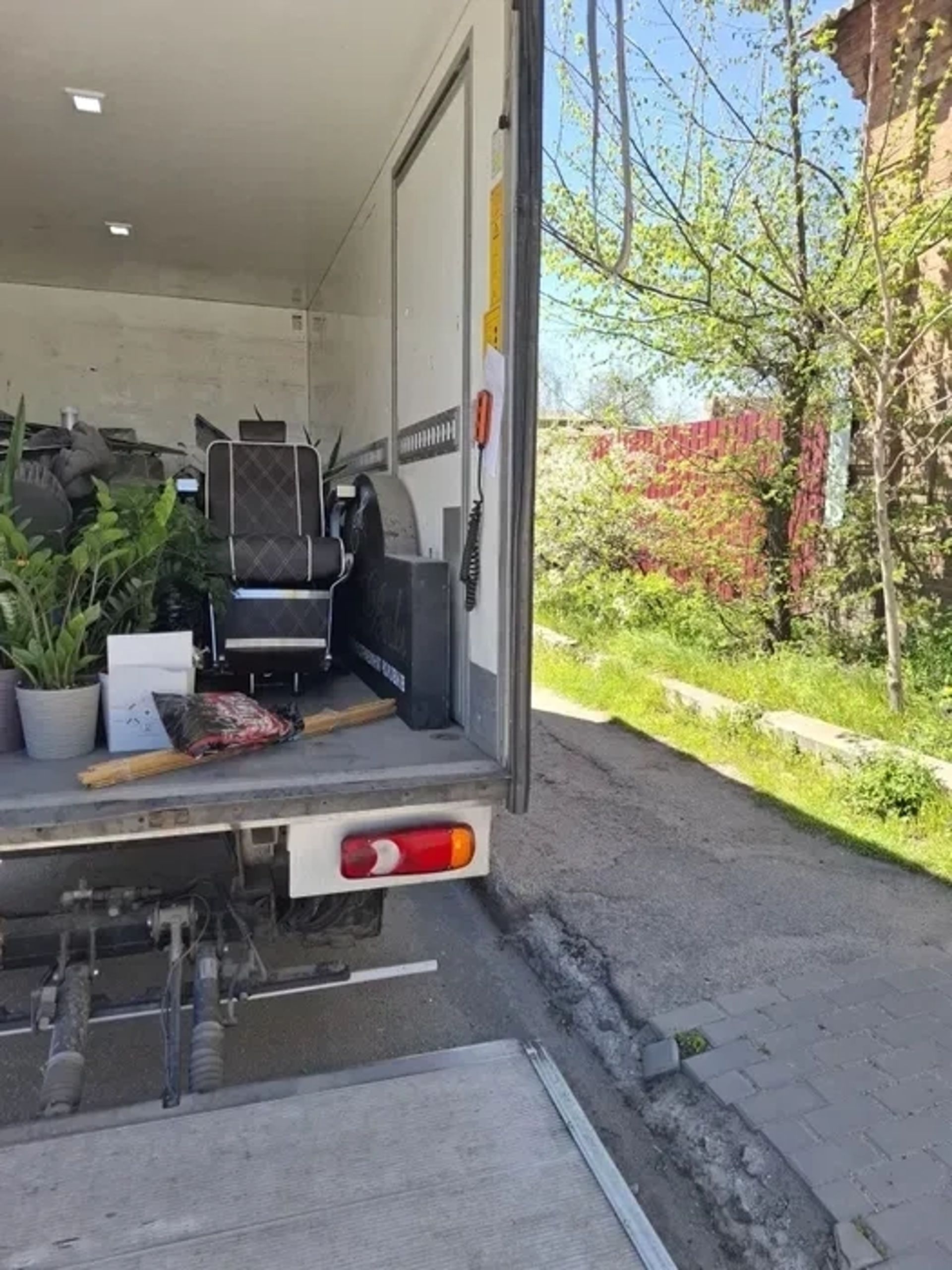 Вантажний автомобіль Renault Master для перевезення вантажів