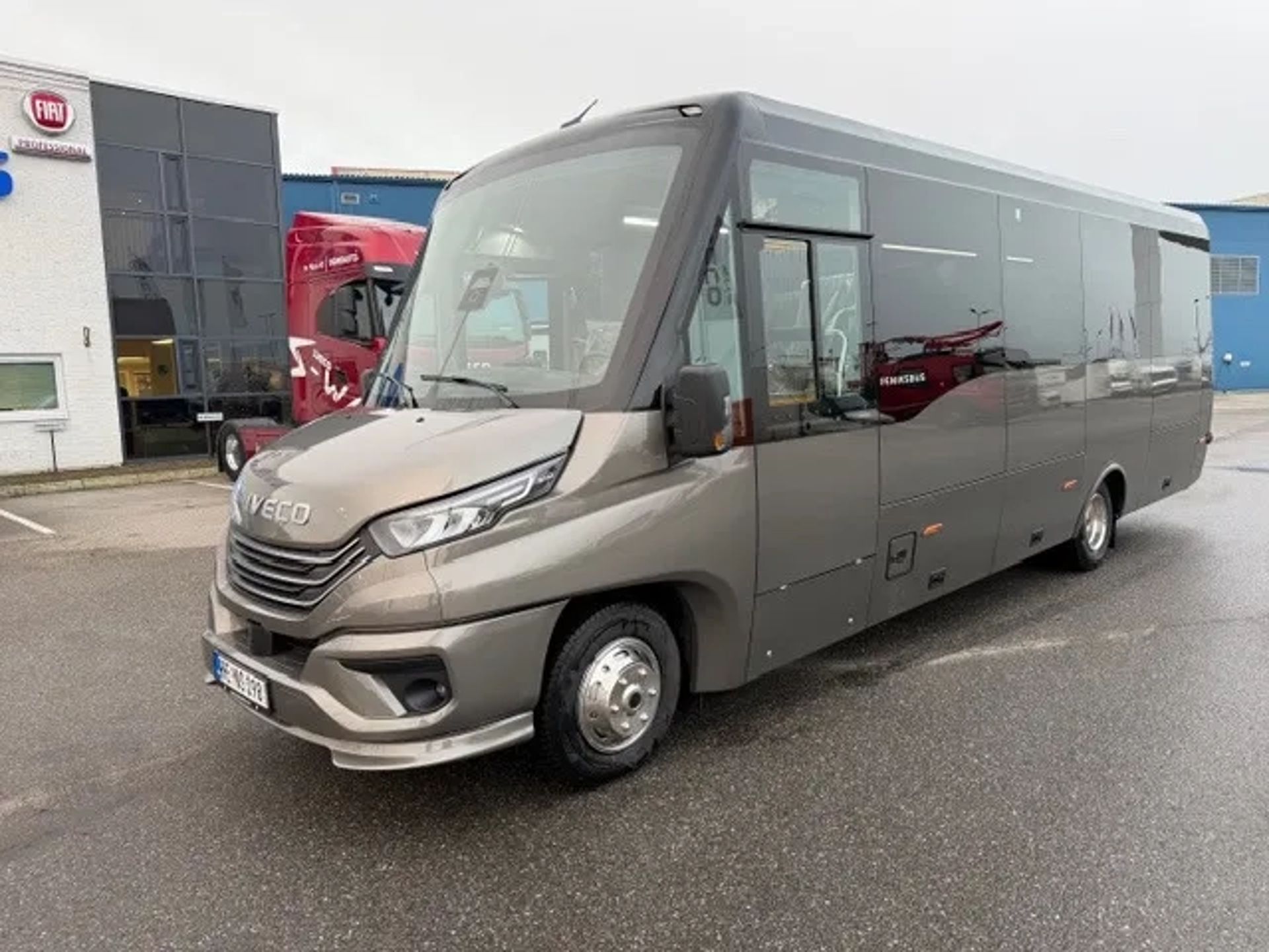 Мікроавтобус Iveco Feniksbus 27 місць.Комфортно та зручно!