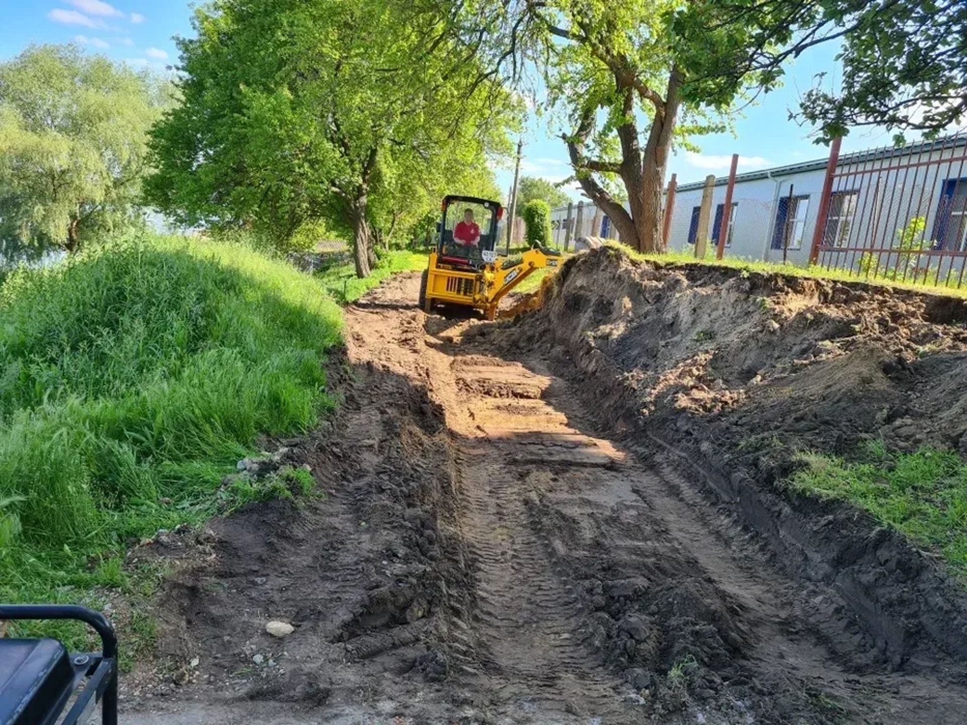 Міні-екскаватор-навантажувач JCB 1CX