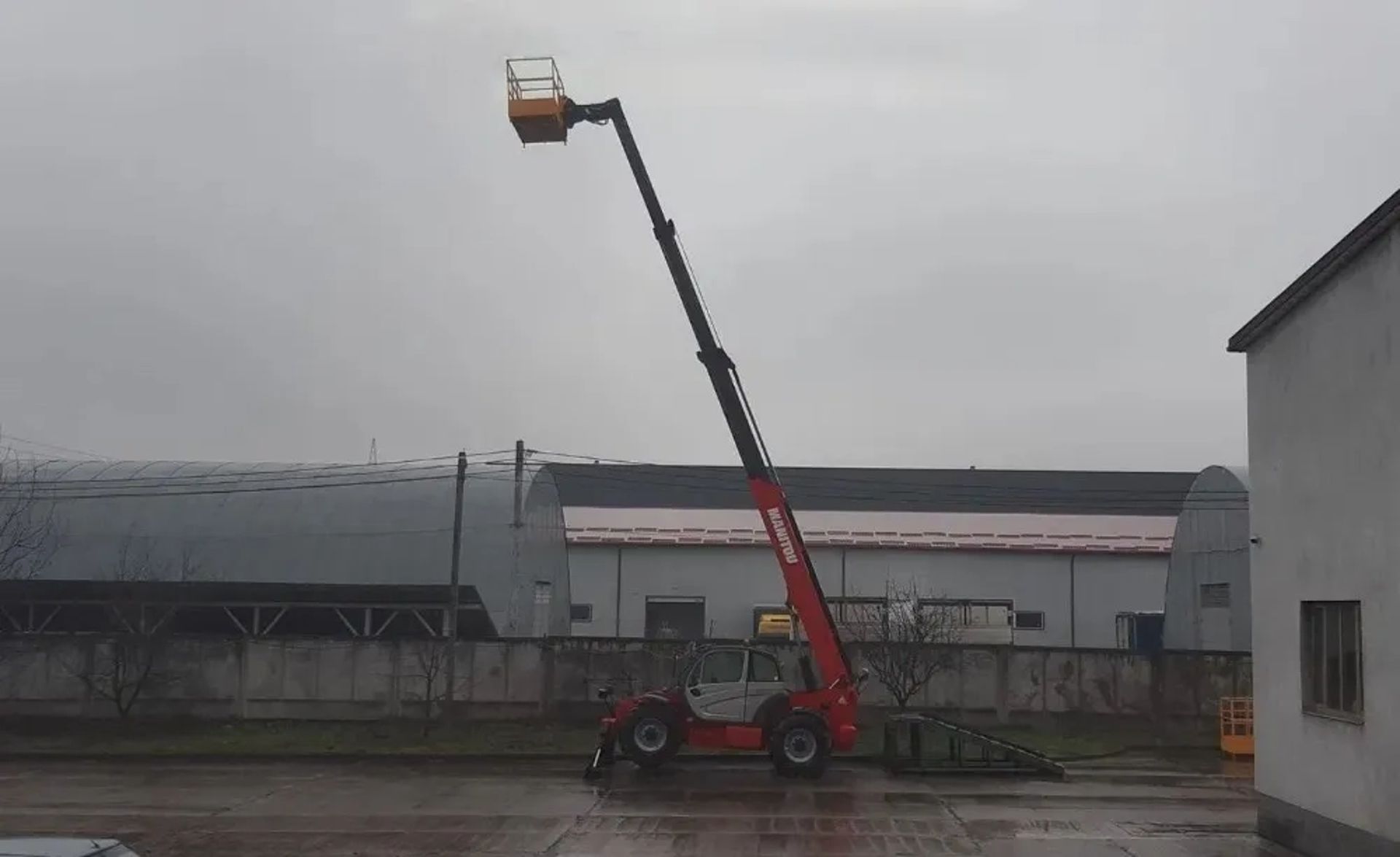 Телескопічний навантажувач MANITOU MT 1840, 4 т, 18 м