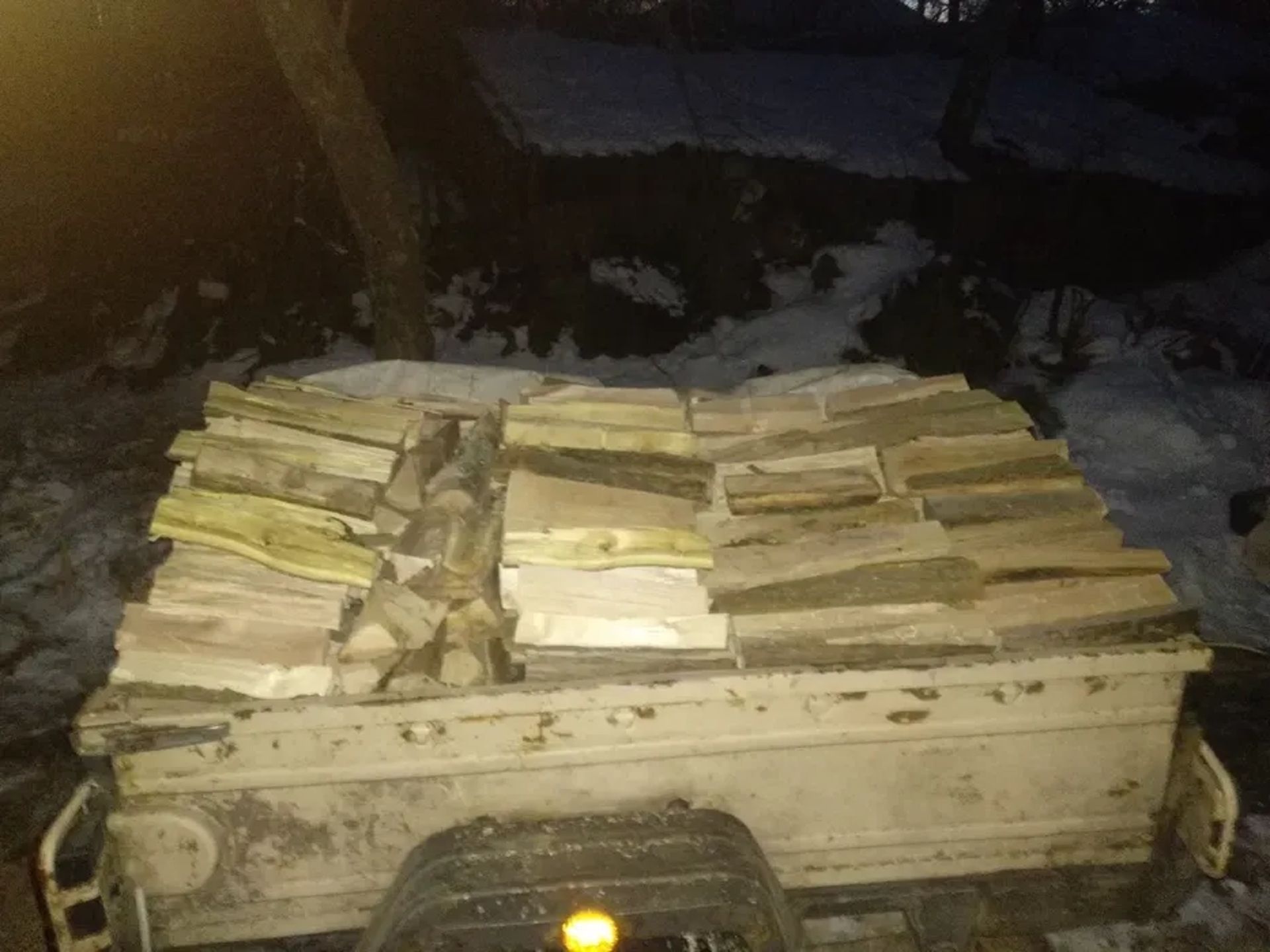 Вантажоперевезення, Дрова ,Чорнозем, Пісок, Щебінь та ін.