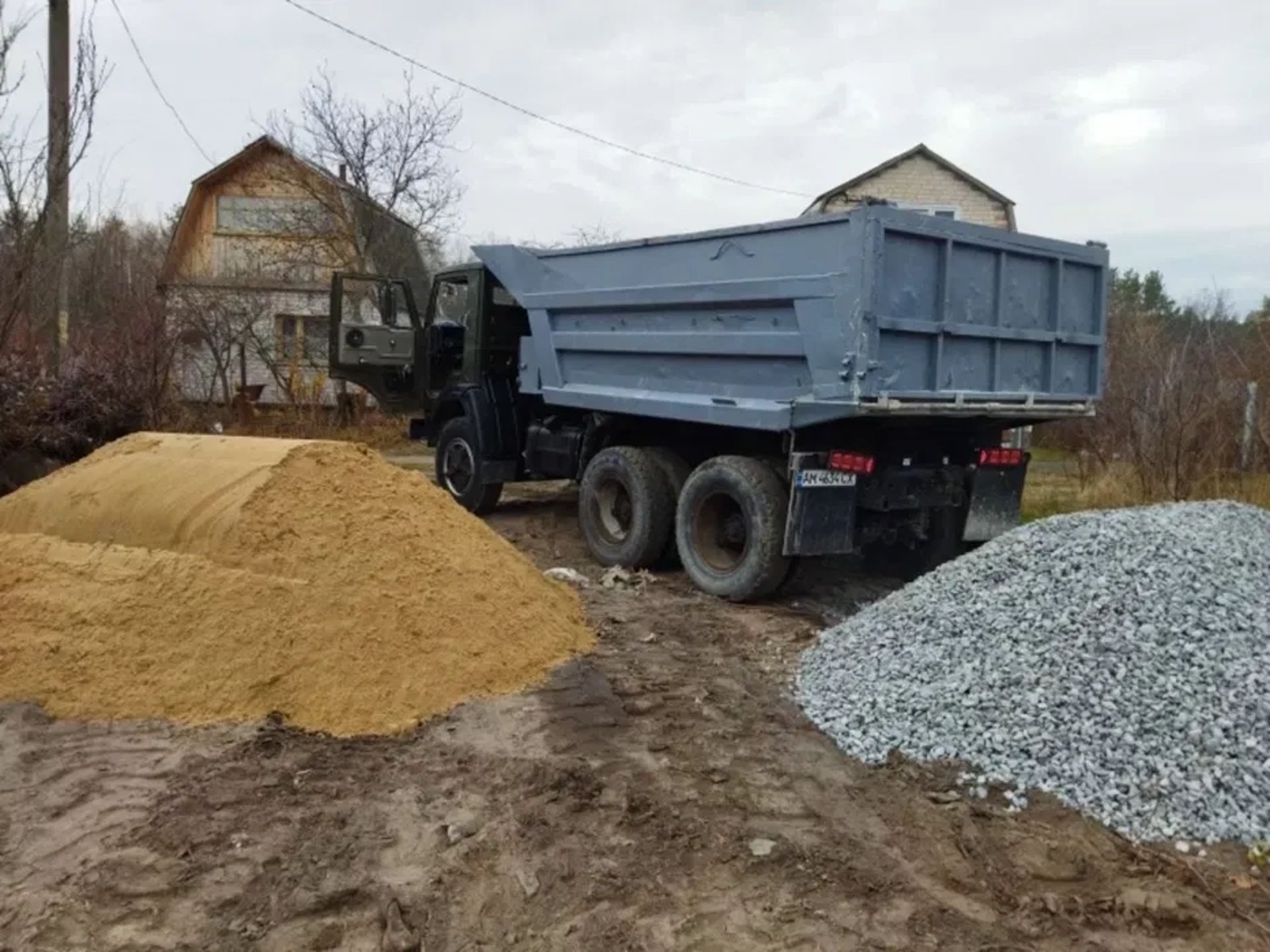 Самоскид КамАЗ-55111 для перевезення матеріалів