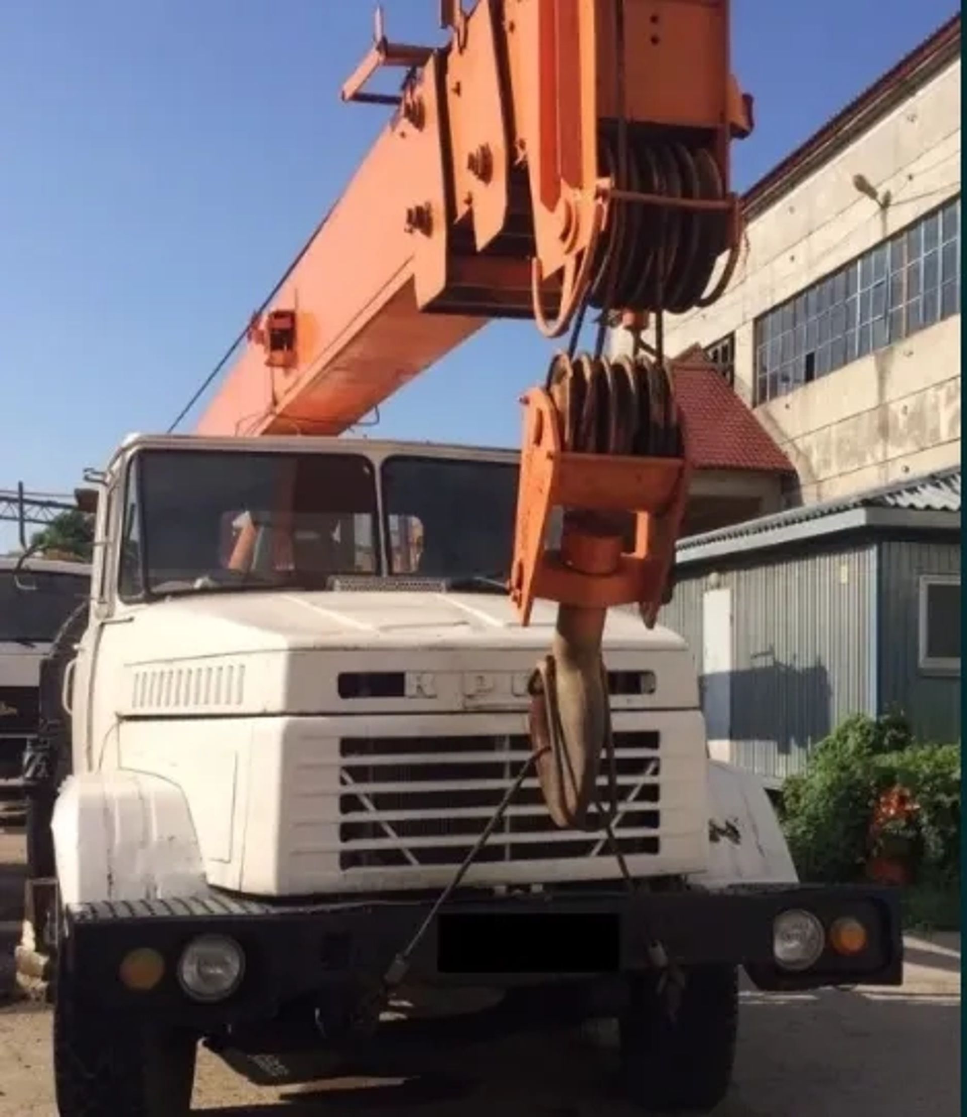 Автокран 16-28 т від 1000 грн/год