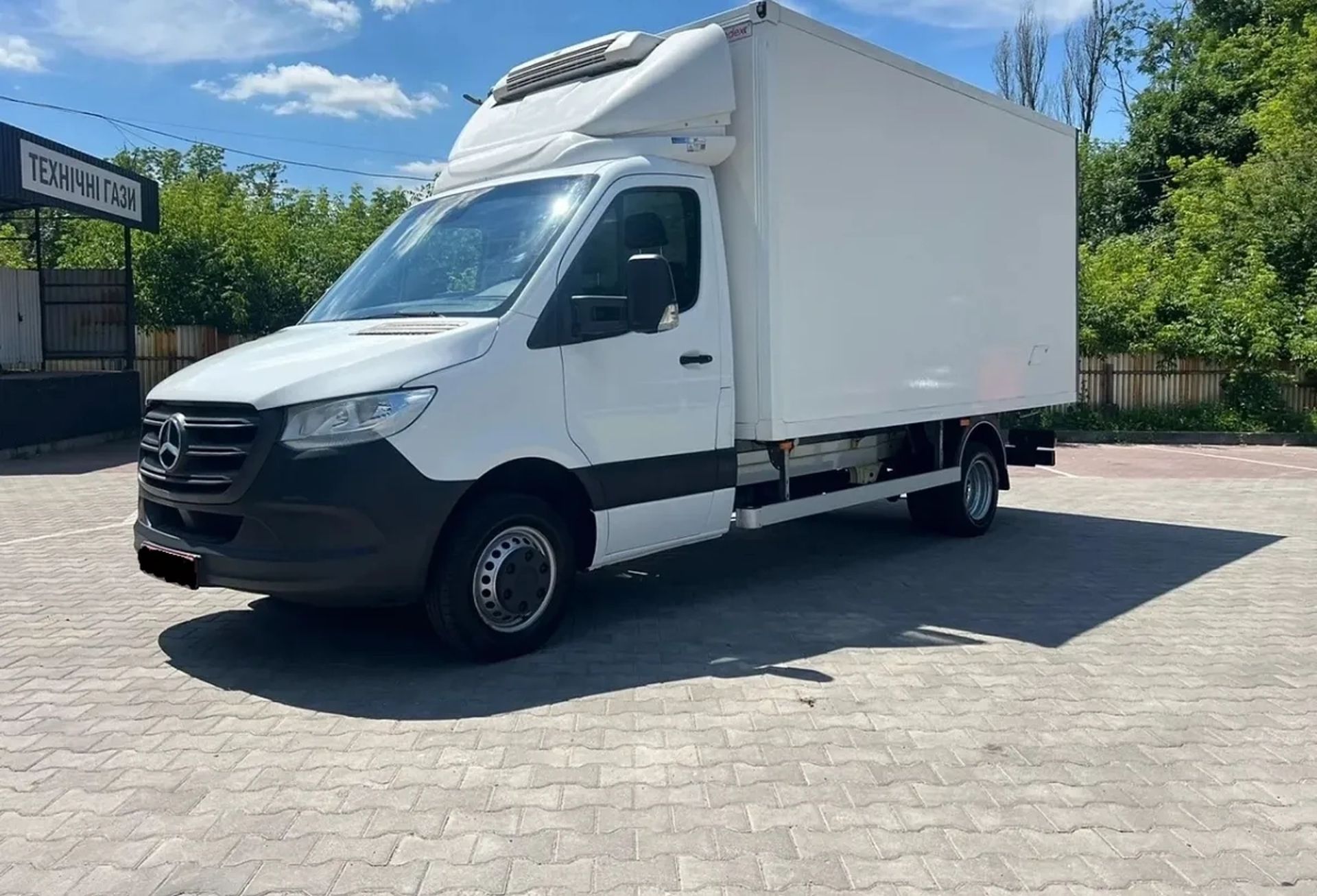 Авто Mercedes Sprinter 20 куб для вантажних перевезень