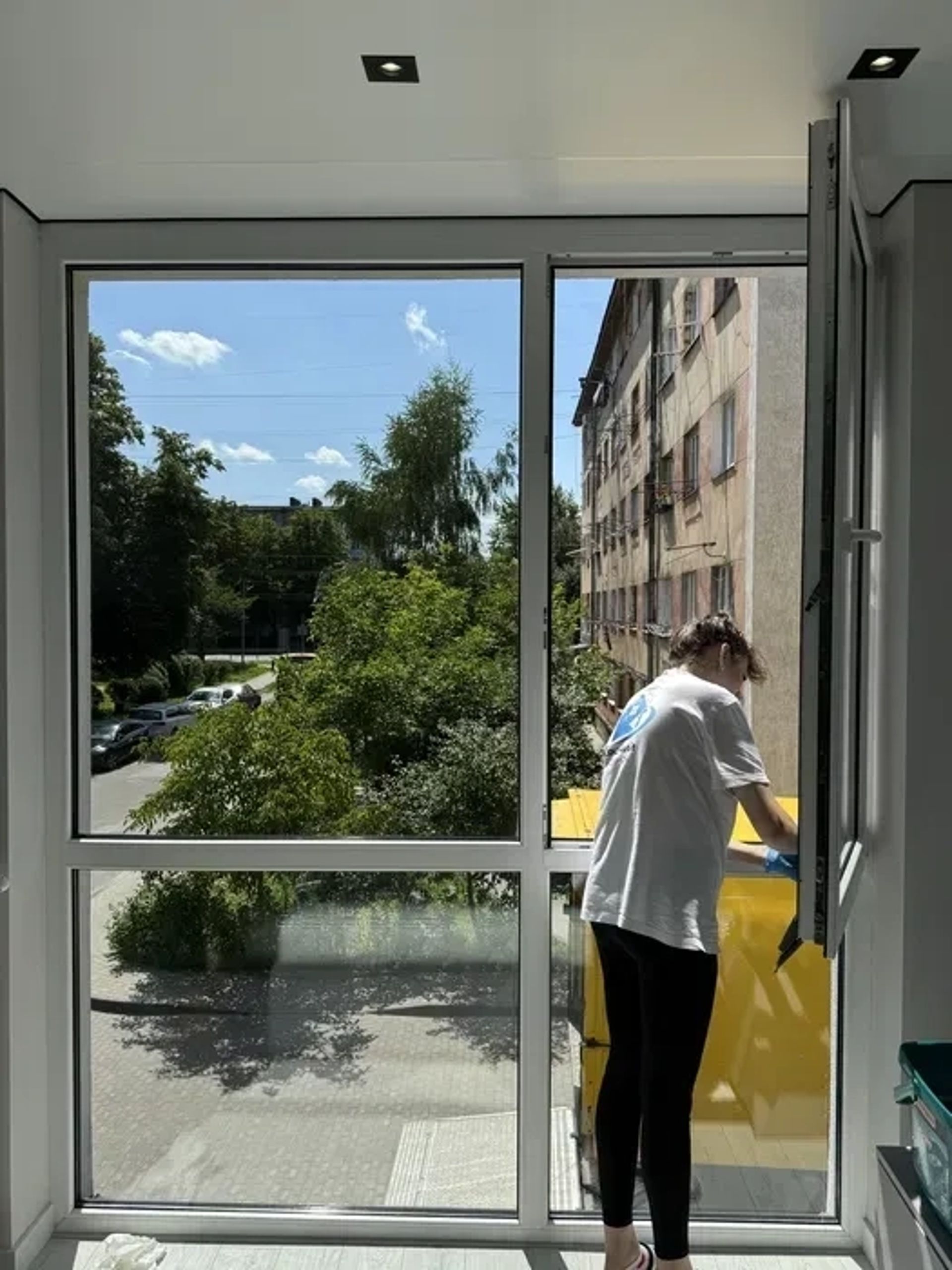 Клінінг Львів | Прибирання квартир,офісів,хімчистка меблів