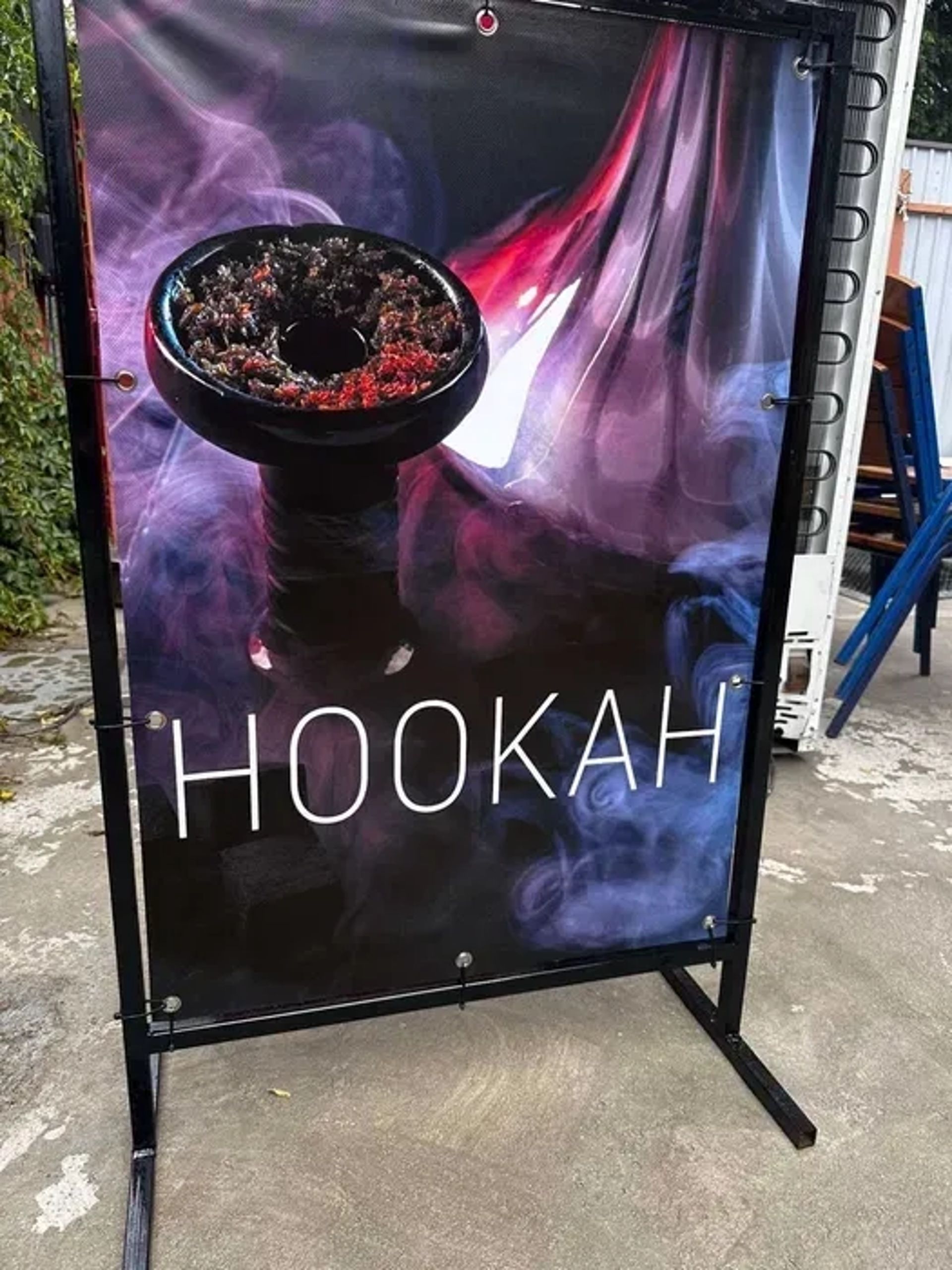Зовнішня реклама. Друк банерів. Наклеювання плівки. Неонові вивіски.