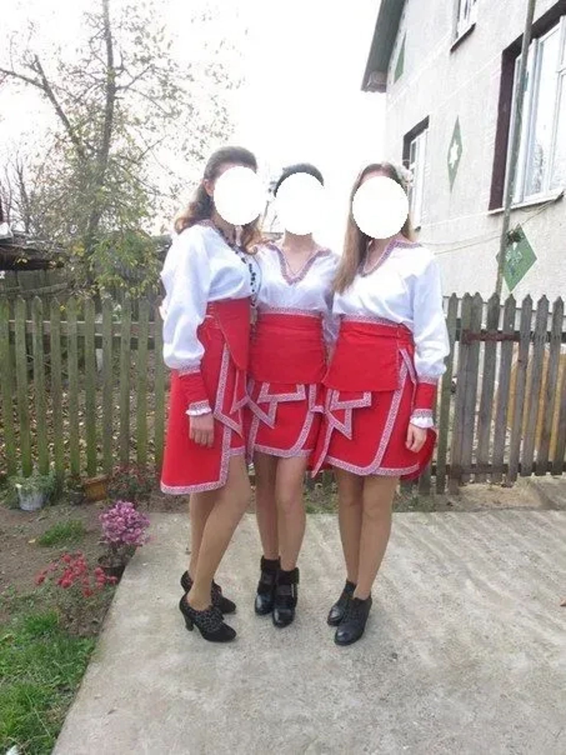 Костюми для дружок (червоні)