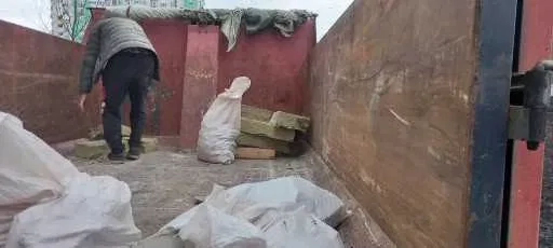 Вивіз буд сміття, послуги екскаватора. Вивіз будсміття, вантажники