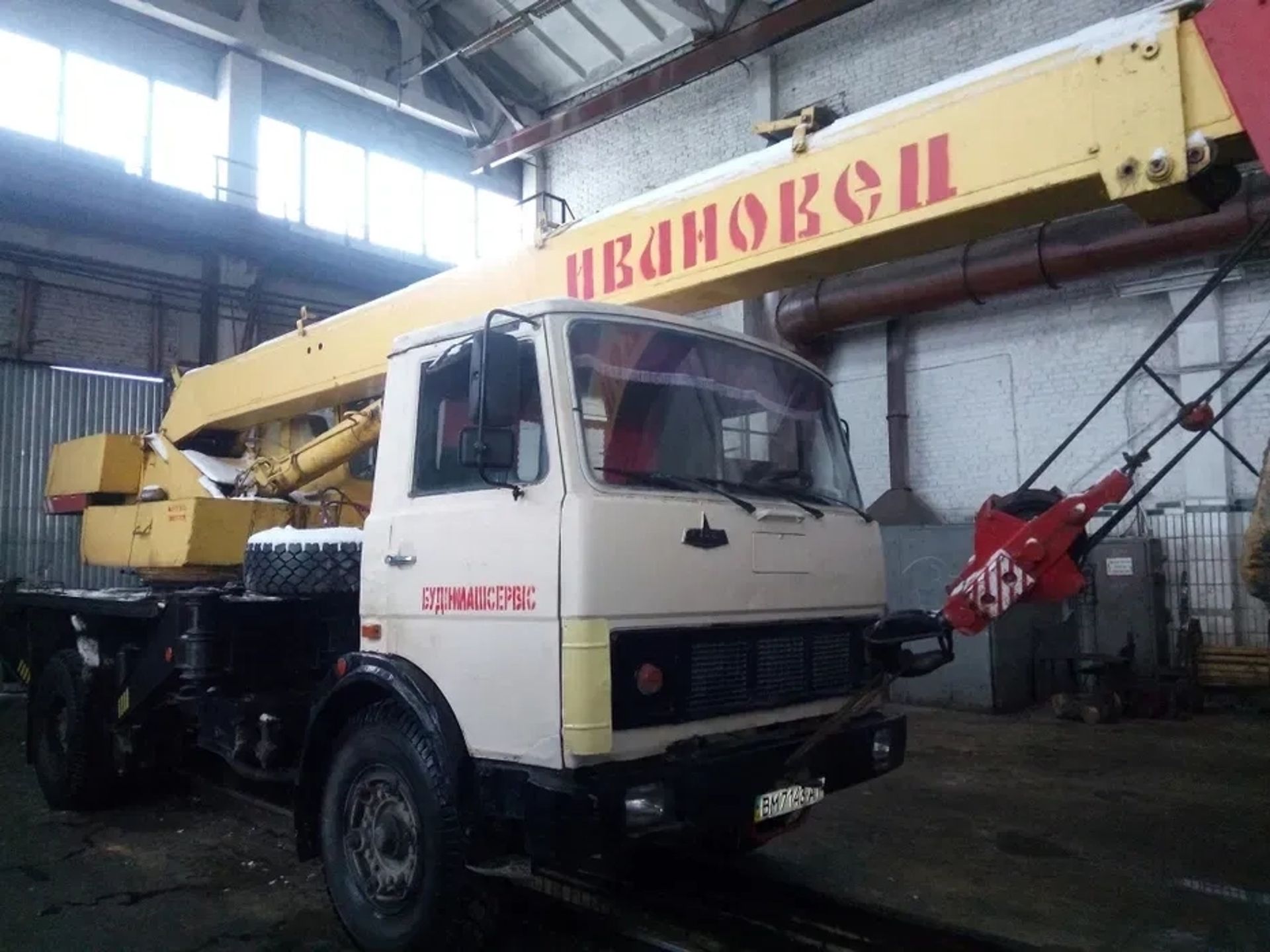 Автокран«Івановець» КС-3577 — Швидка подача та досвідчений кранівник