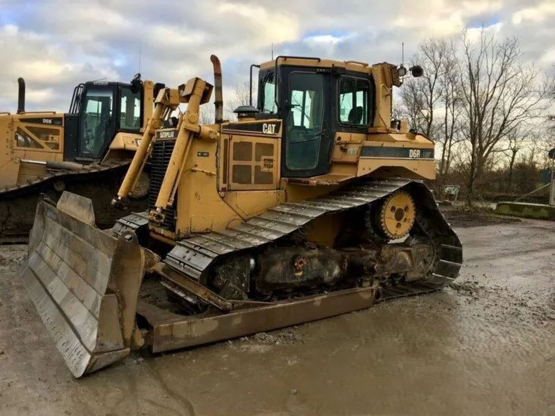 Бульдозер CAT D6R, 19 тн, 4м відвал