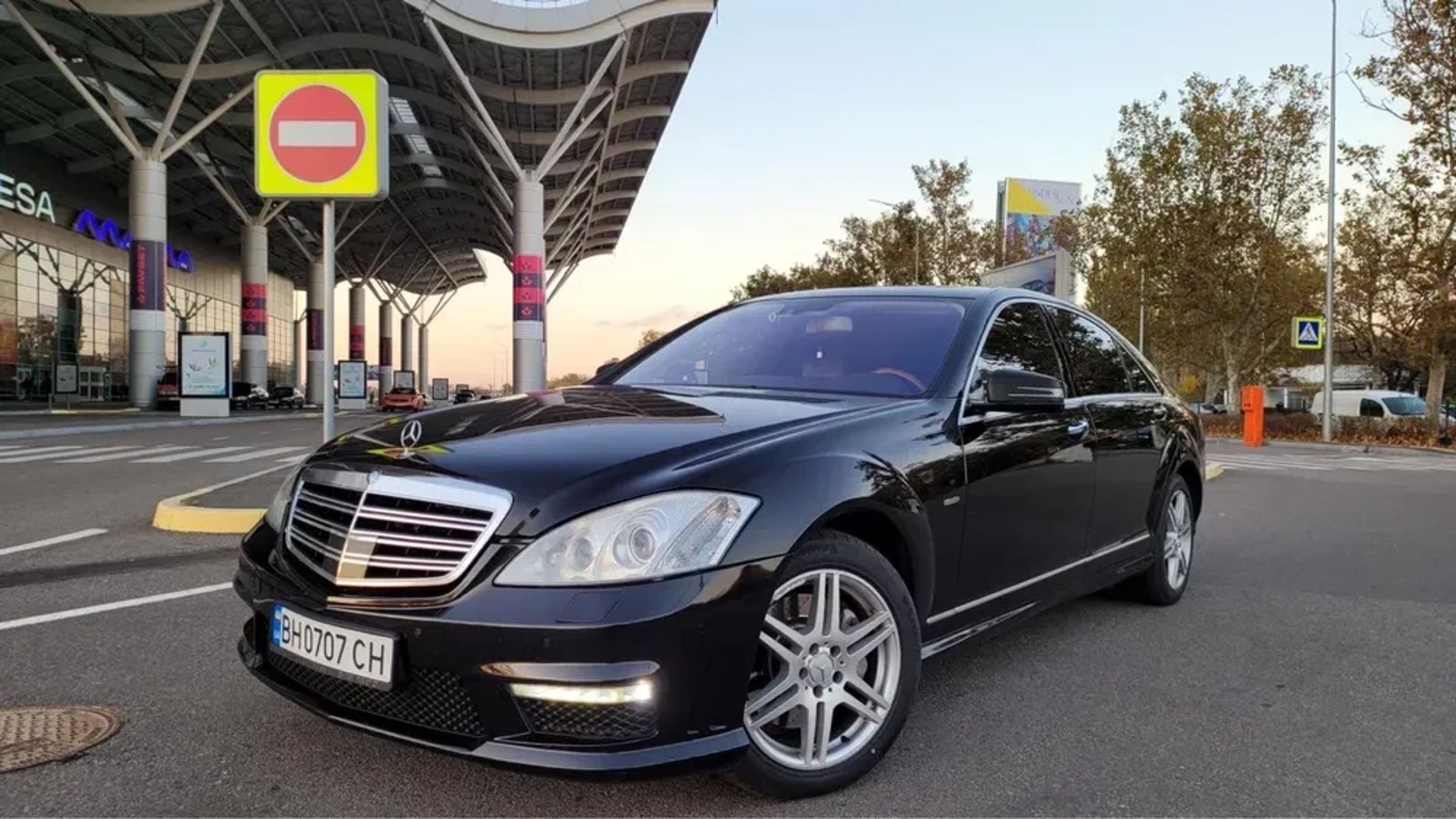 Авто мерседес w 221 w 222 на весілля, з водієм Одеса - 40$ година