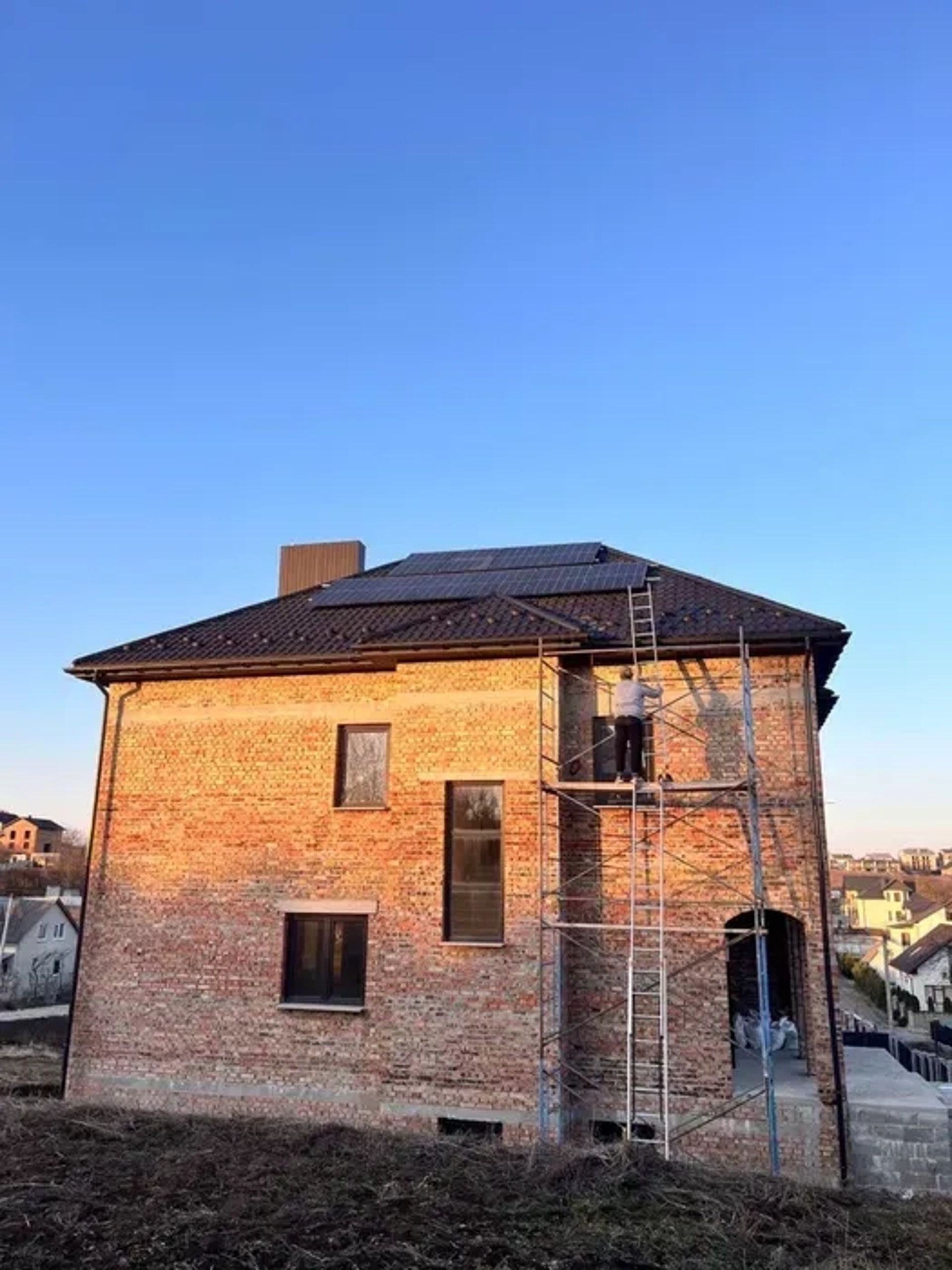 Комплексний монтаж сонячних панелей під ключ за вигідною ціною