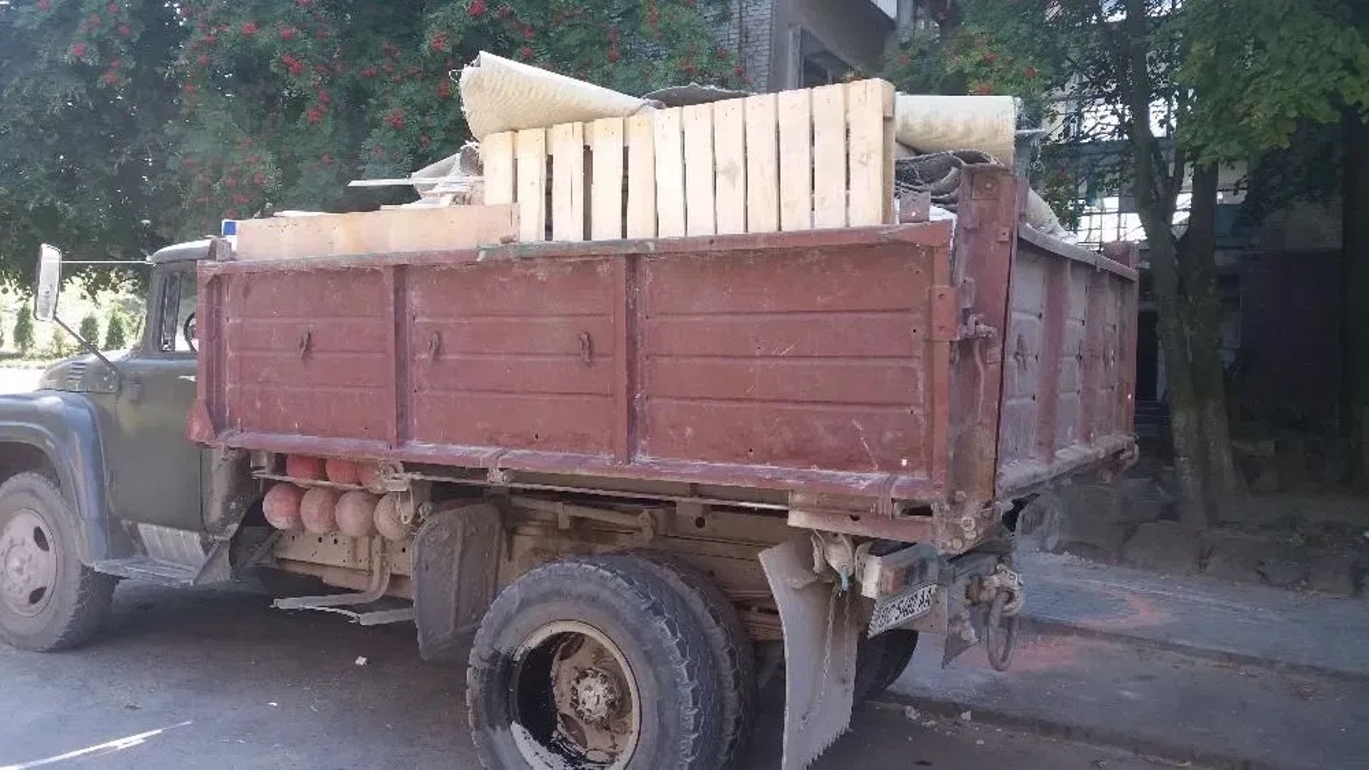 Вантажівка ЗІЛ-ММЗ-4502 ( на базі шассі ЗІЛ 130)