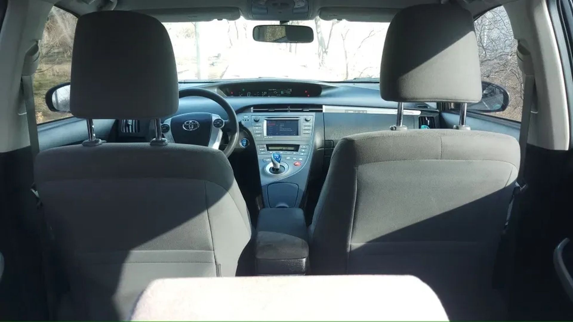 Toyota Prius електро+газ+бензин
