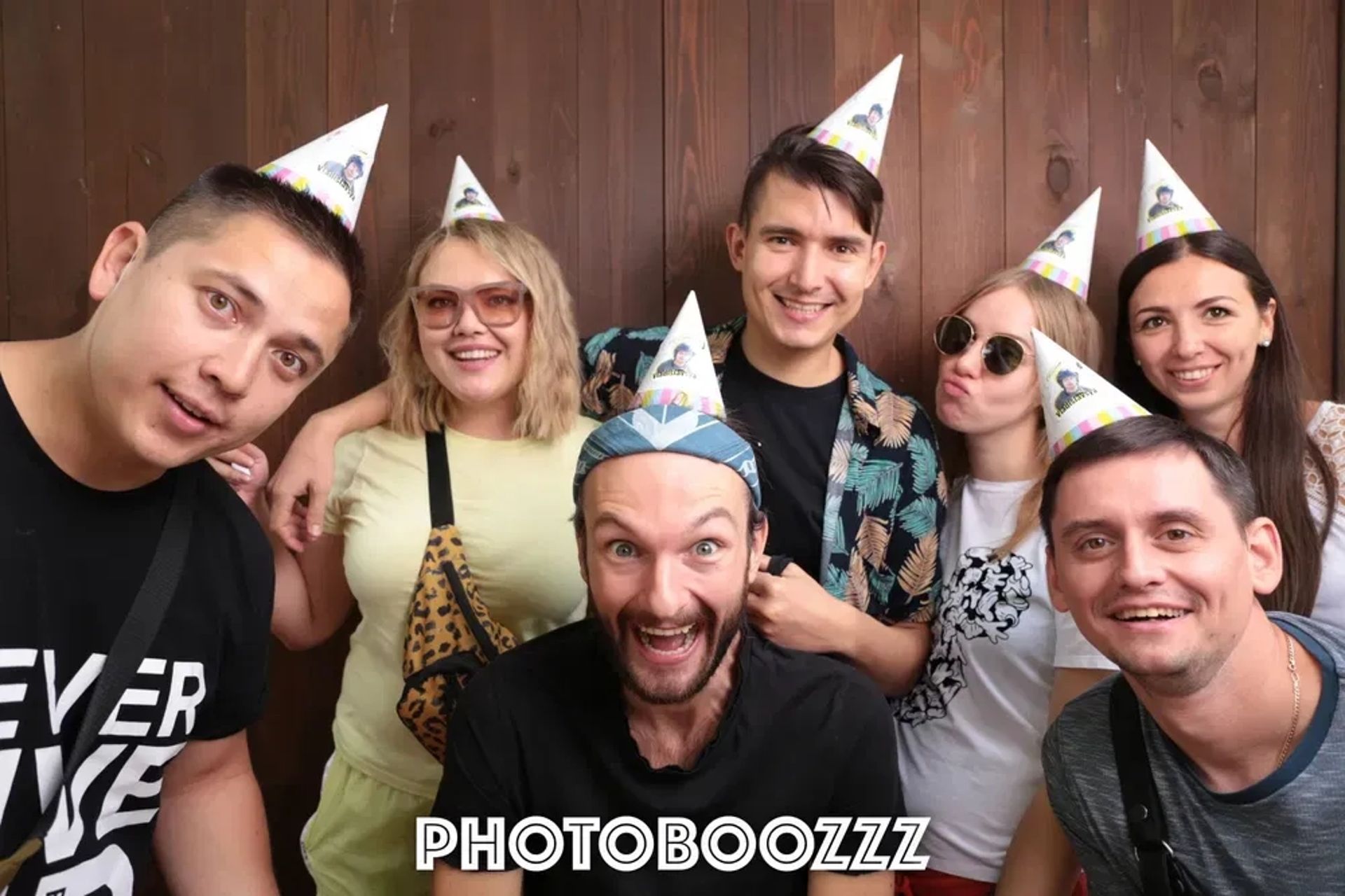 Фотобудка фотобокс фотокабіна селфі дзеркало на ваш праздник