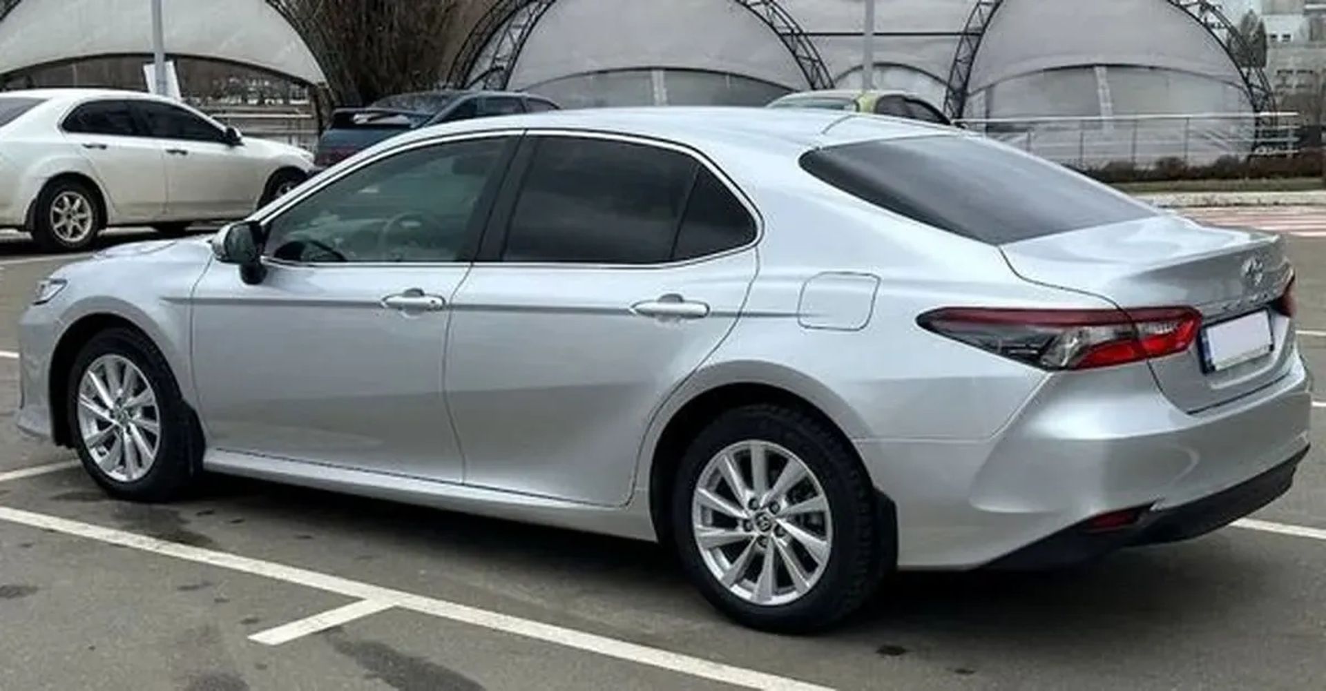 379 Трансфер – аеропорт Toyota Camry V70