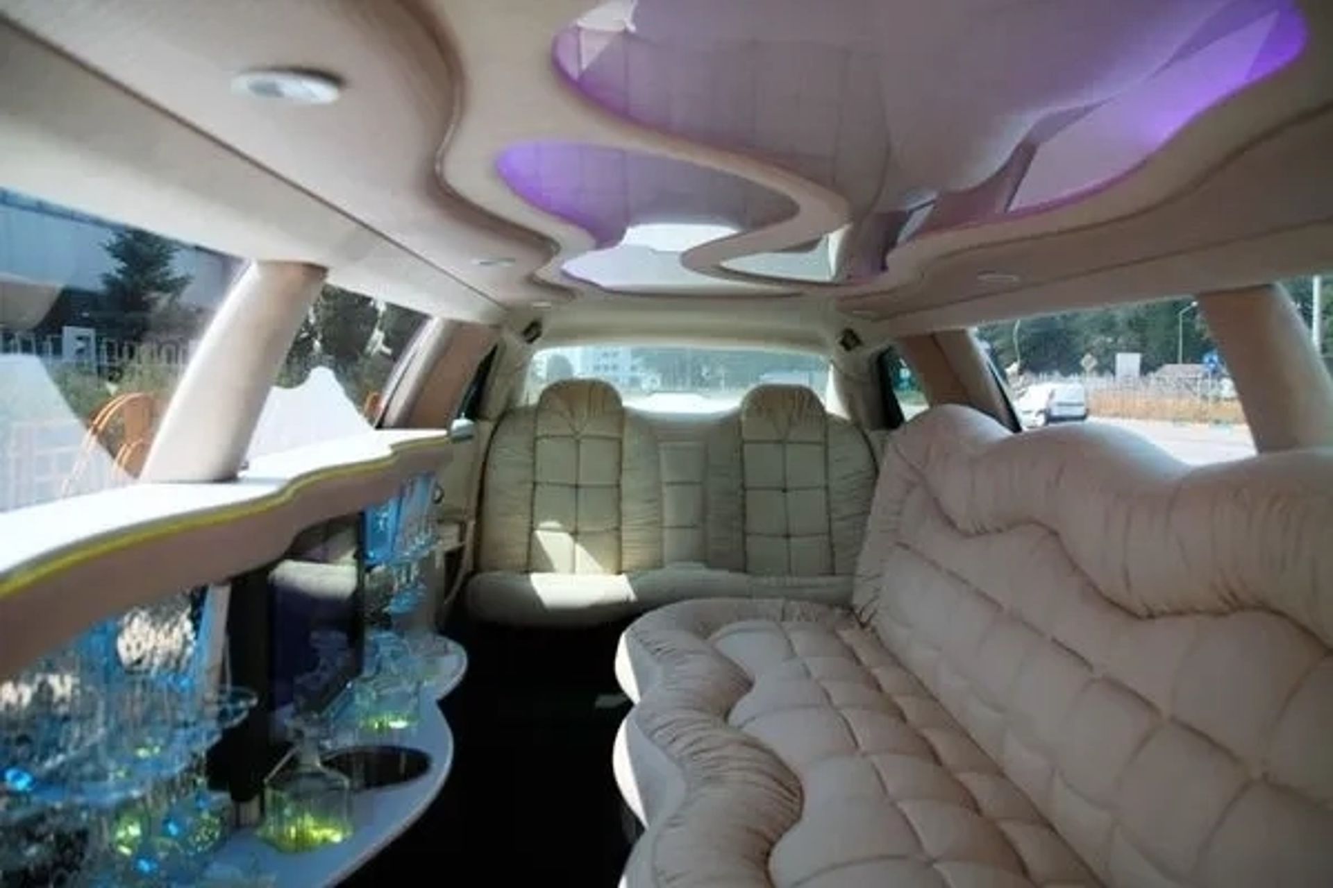 015 Лімузин на весілля Chrysler 300C Limo білий